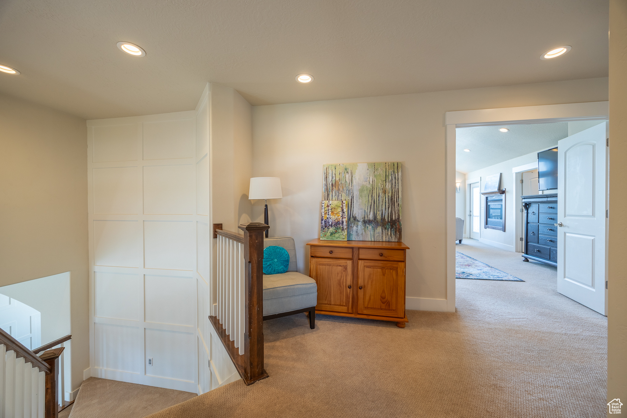 64 N SUNSET DR