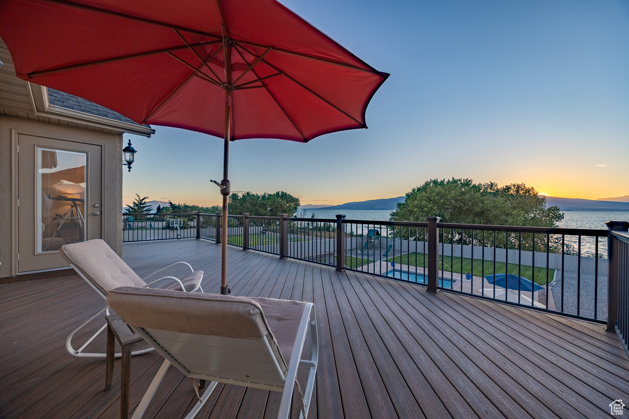 64 N SUNSET DR
