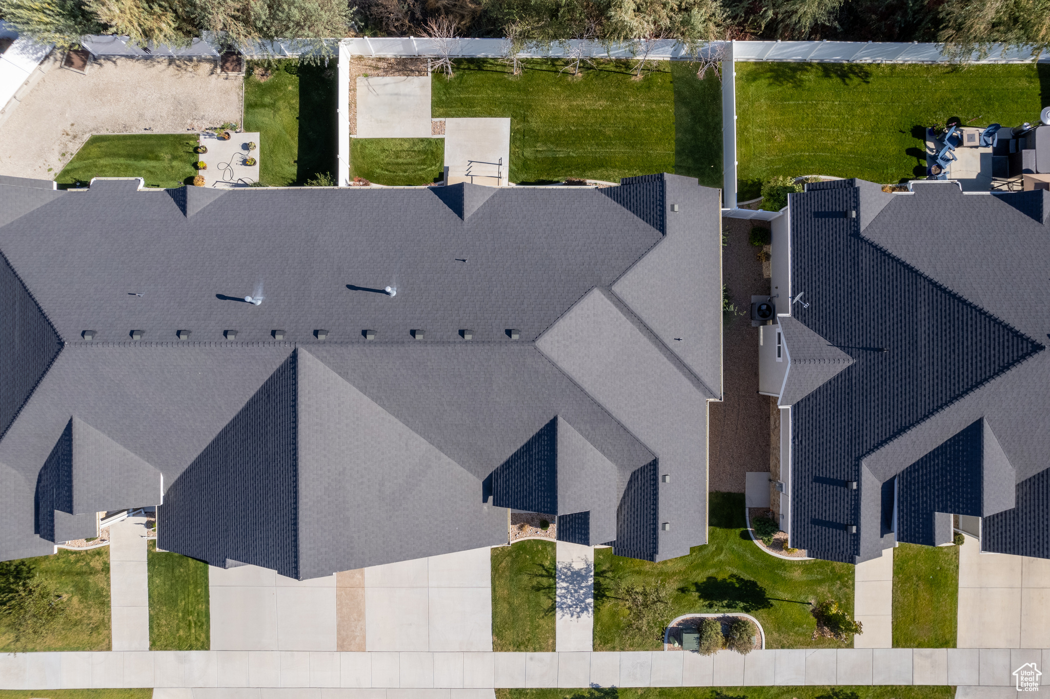 1152 N REESE DR