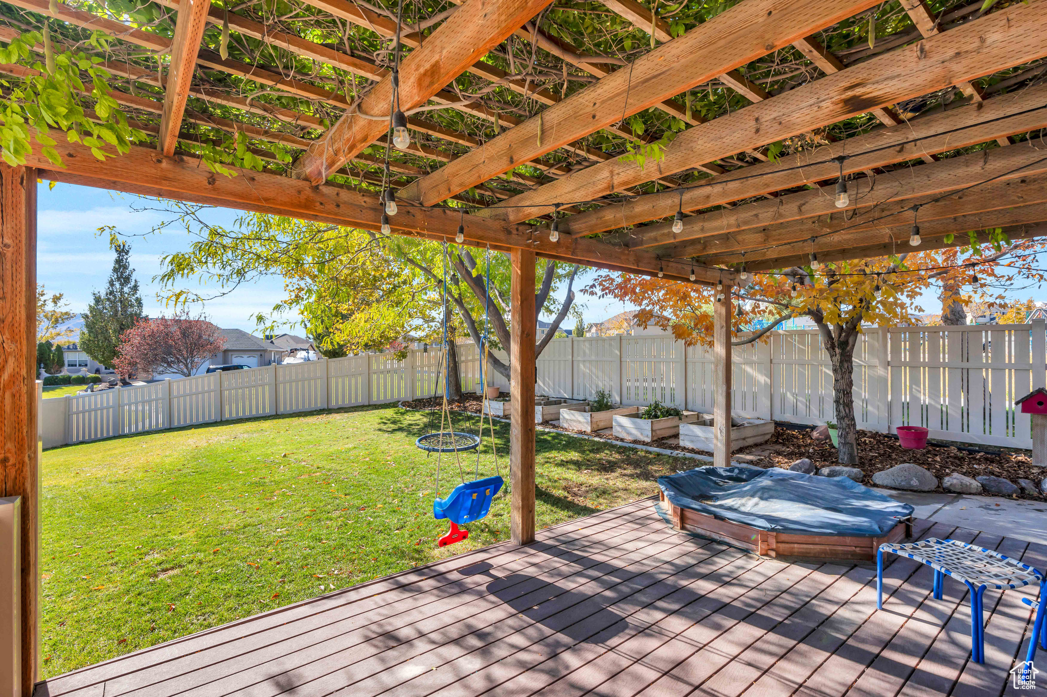 618 W ROSE BUD CT