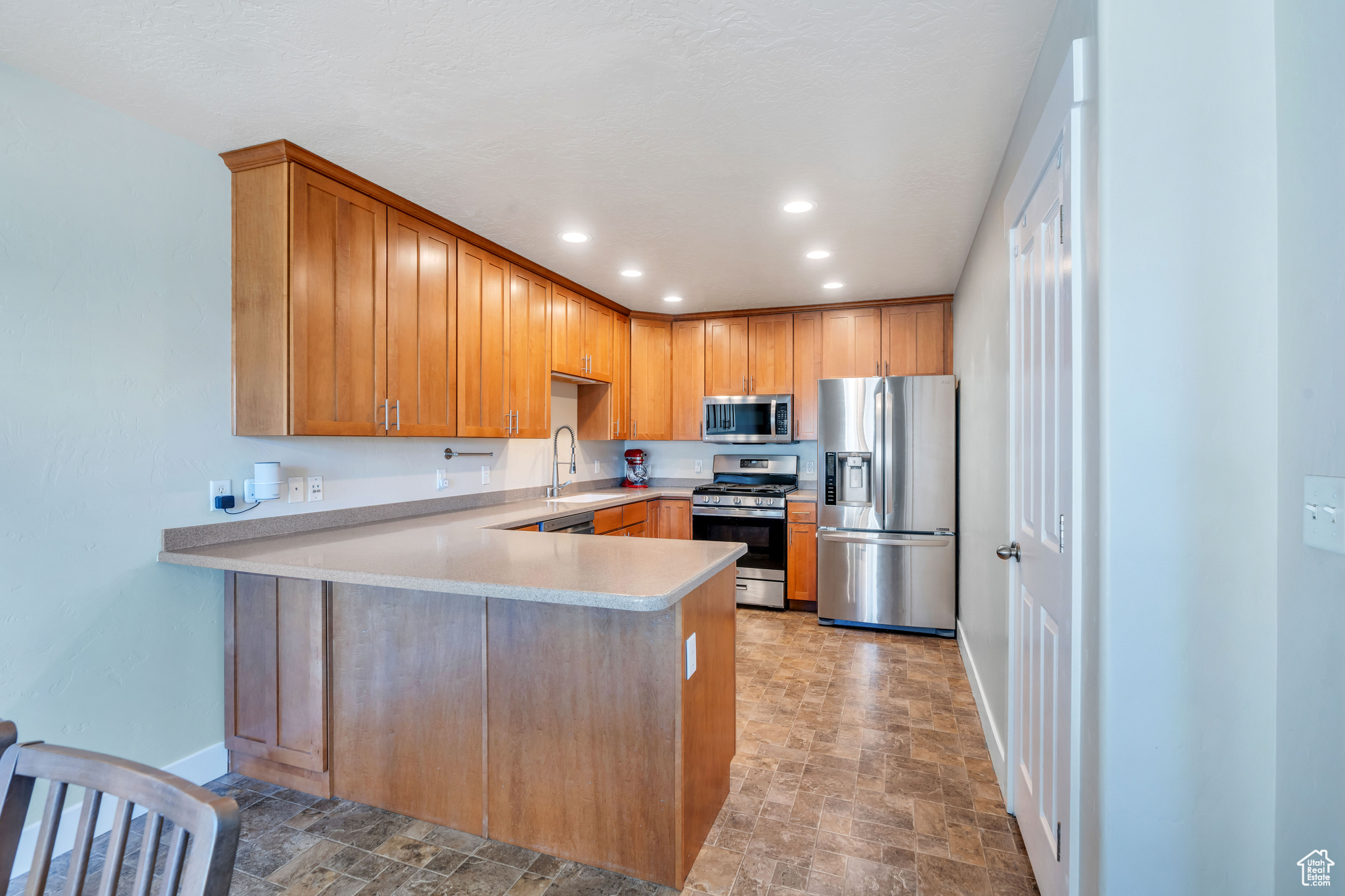 618 W ROSE BUD CT