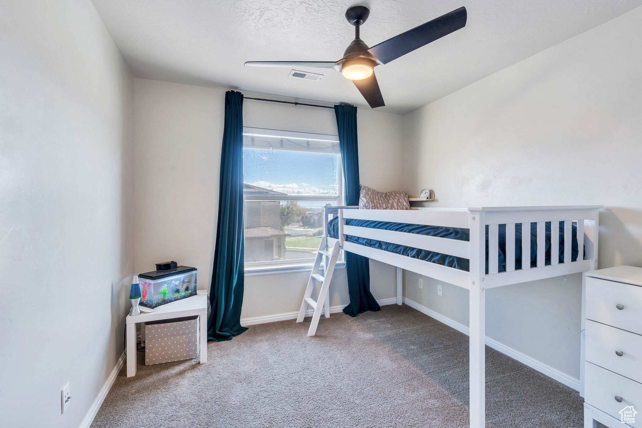 618 W ROSE BUD CT