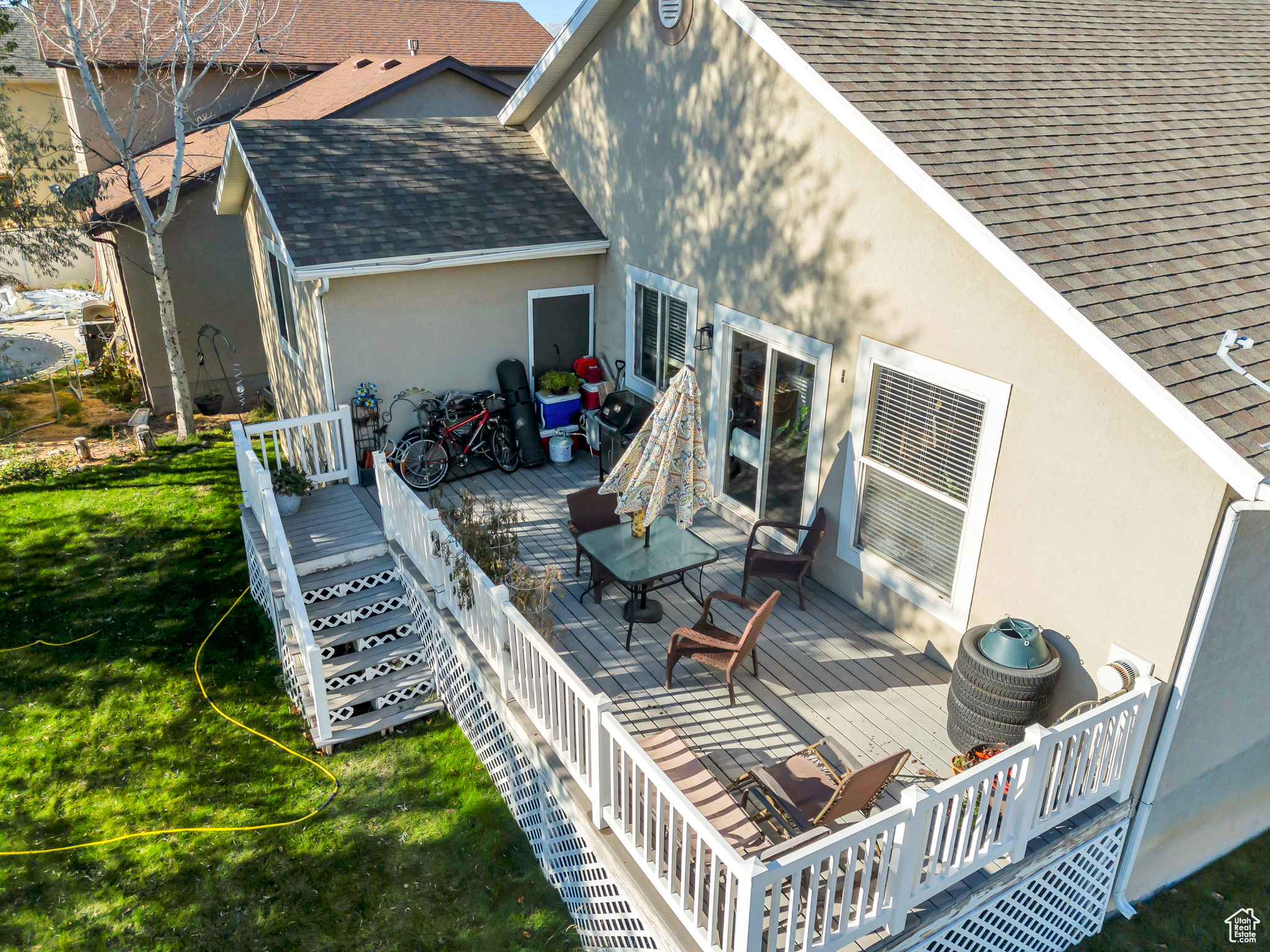 1728 E RIDGEFIELD RD