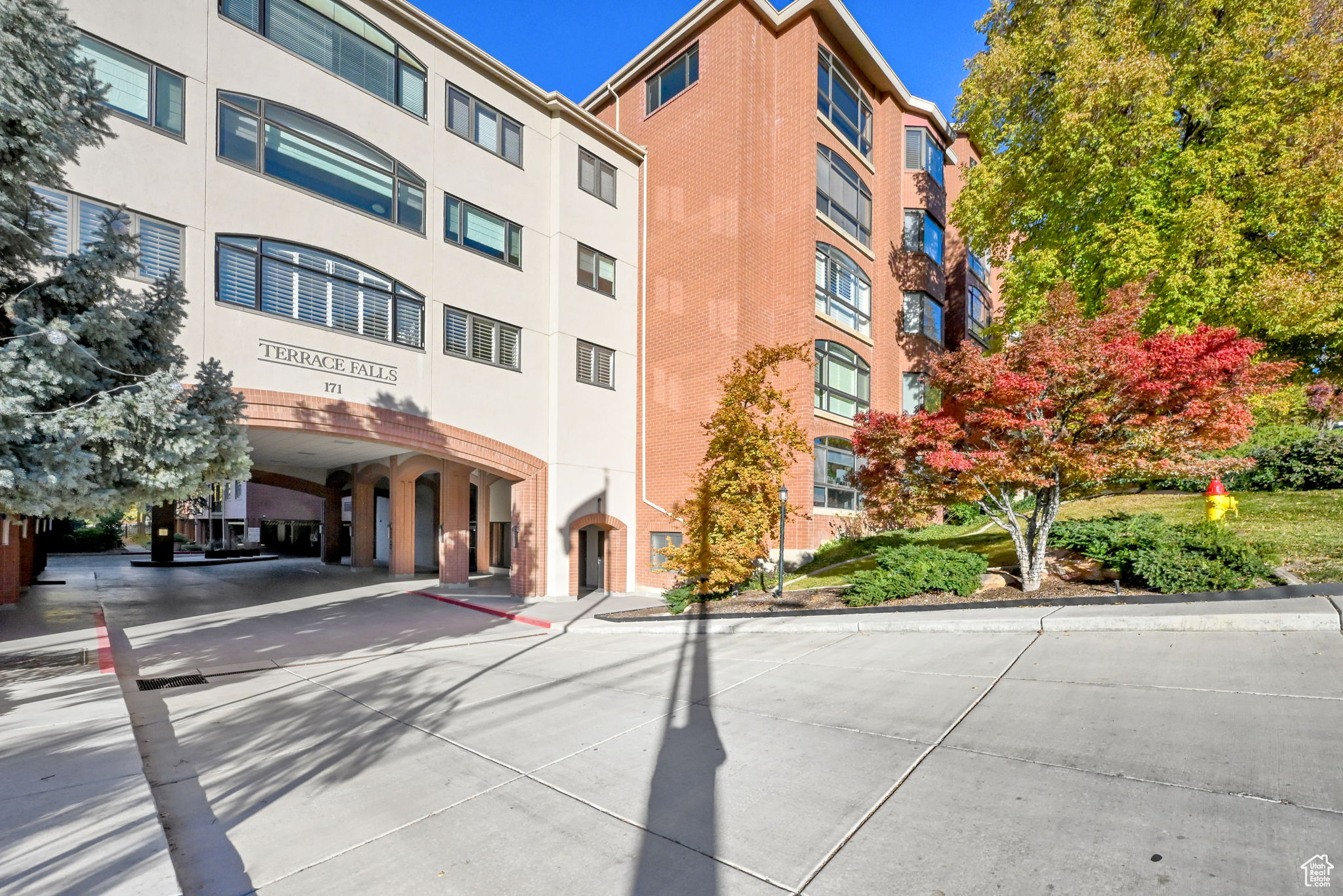 171 E 3RD AVENUE AVE #802