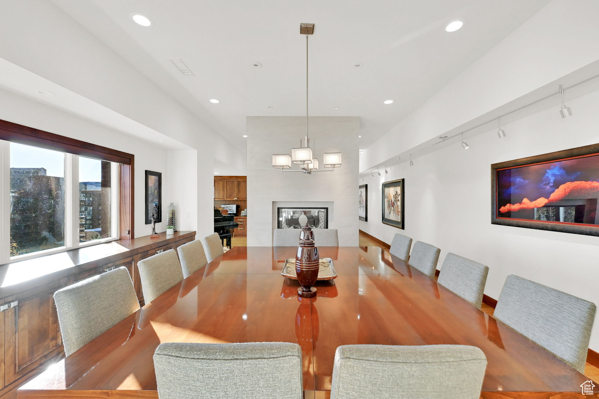 171 E 3RD AVENUE AVE #802
