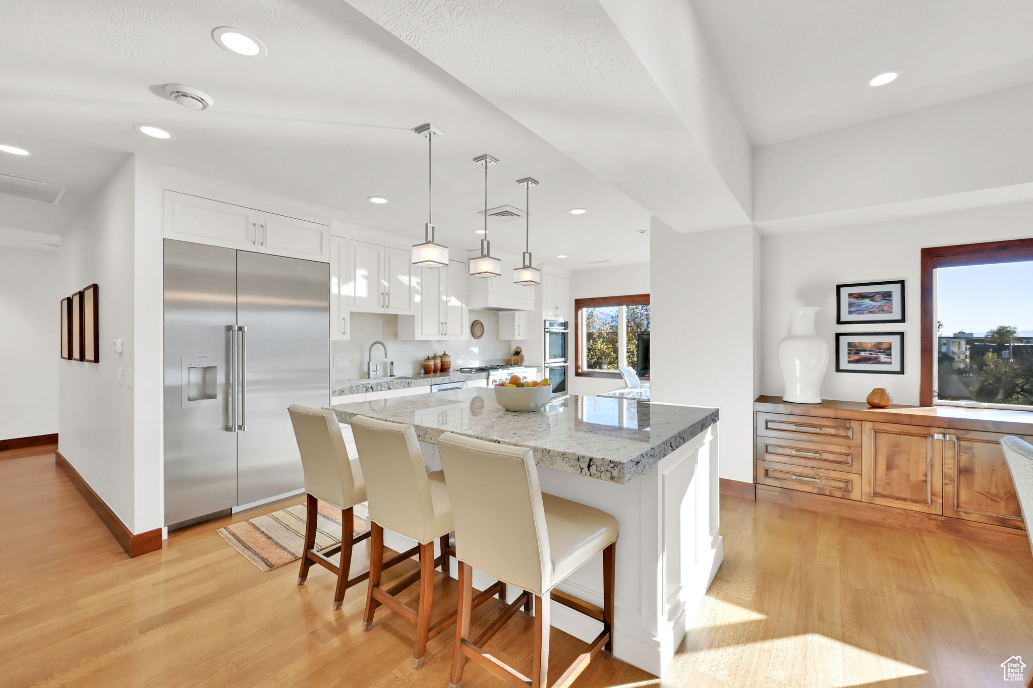 171 E 3RD AVENUE AVE #802