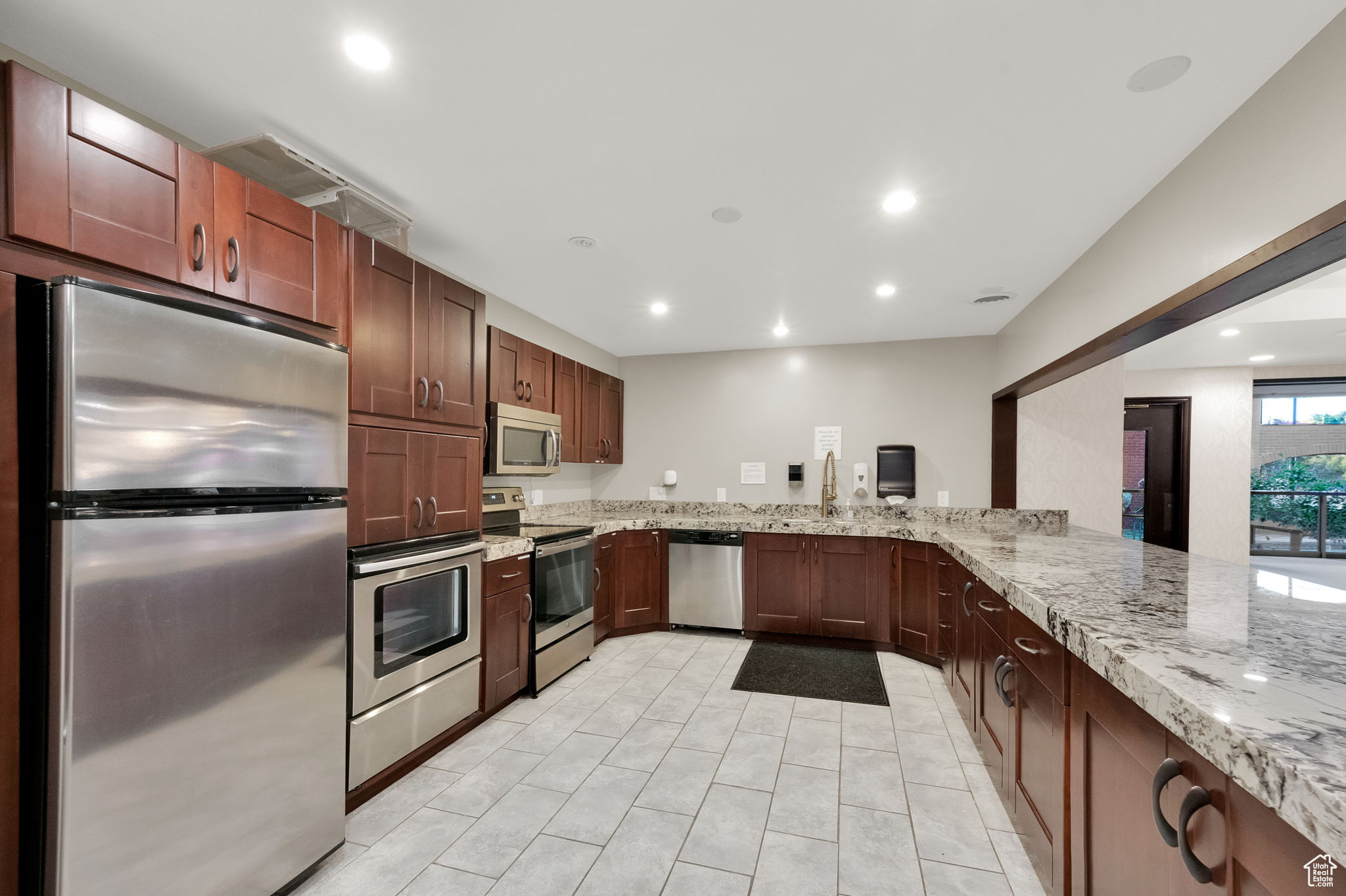 171 E 3RD AVENUE AVE #802