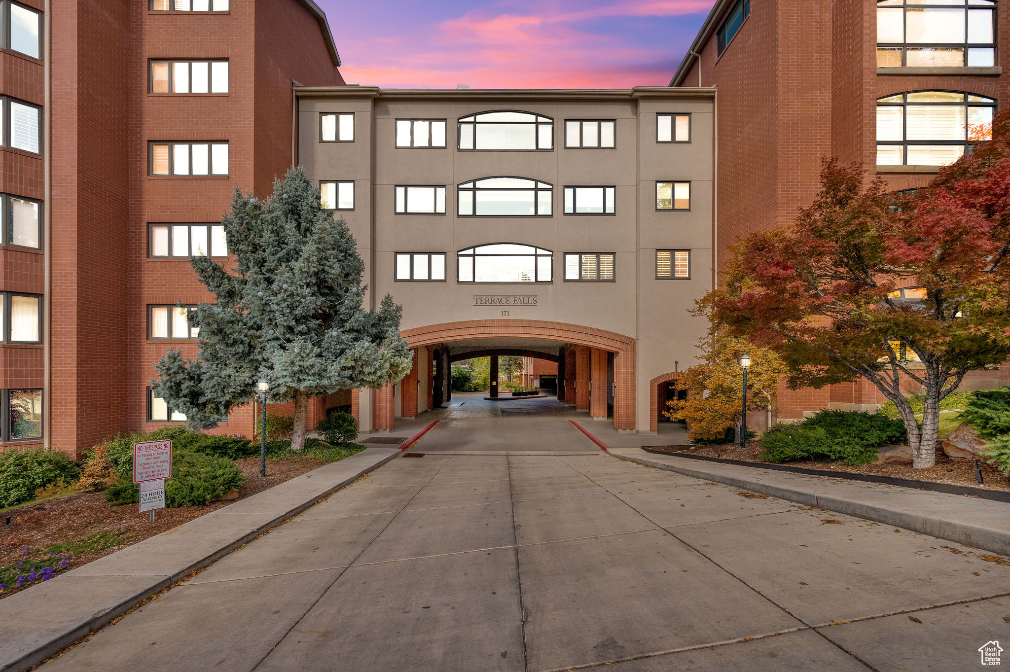 171 E 3RD AVENUE AVE #802