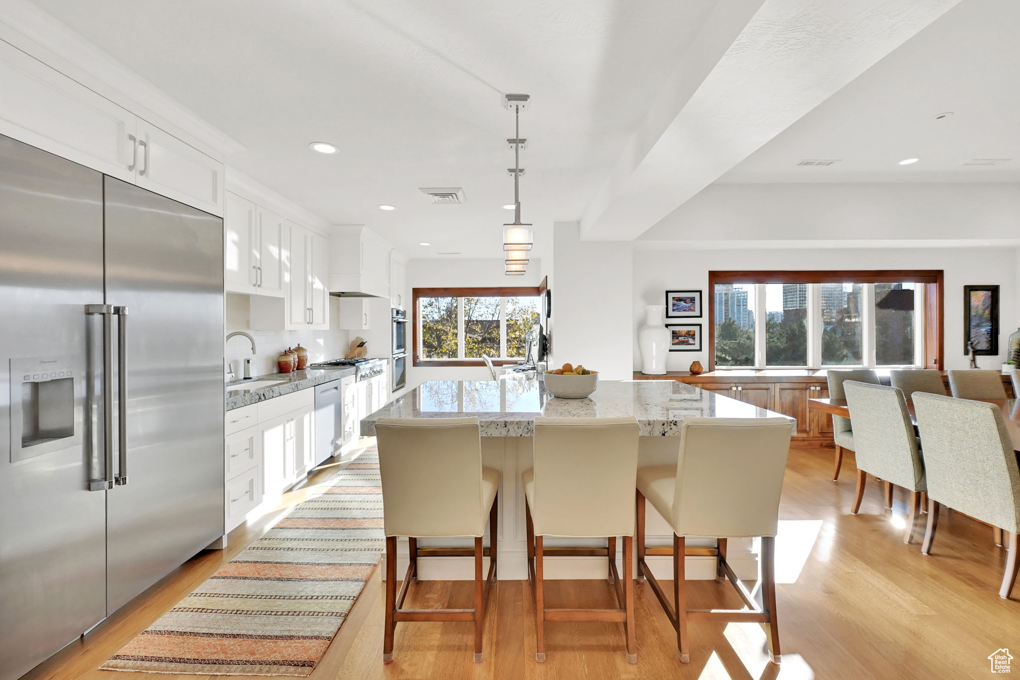 171 E 3RD AVENUE AVE #802