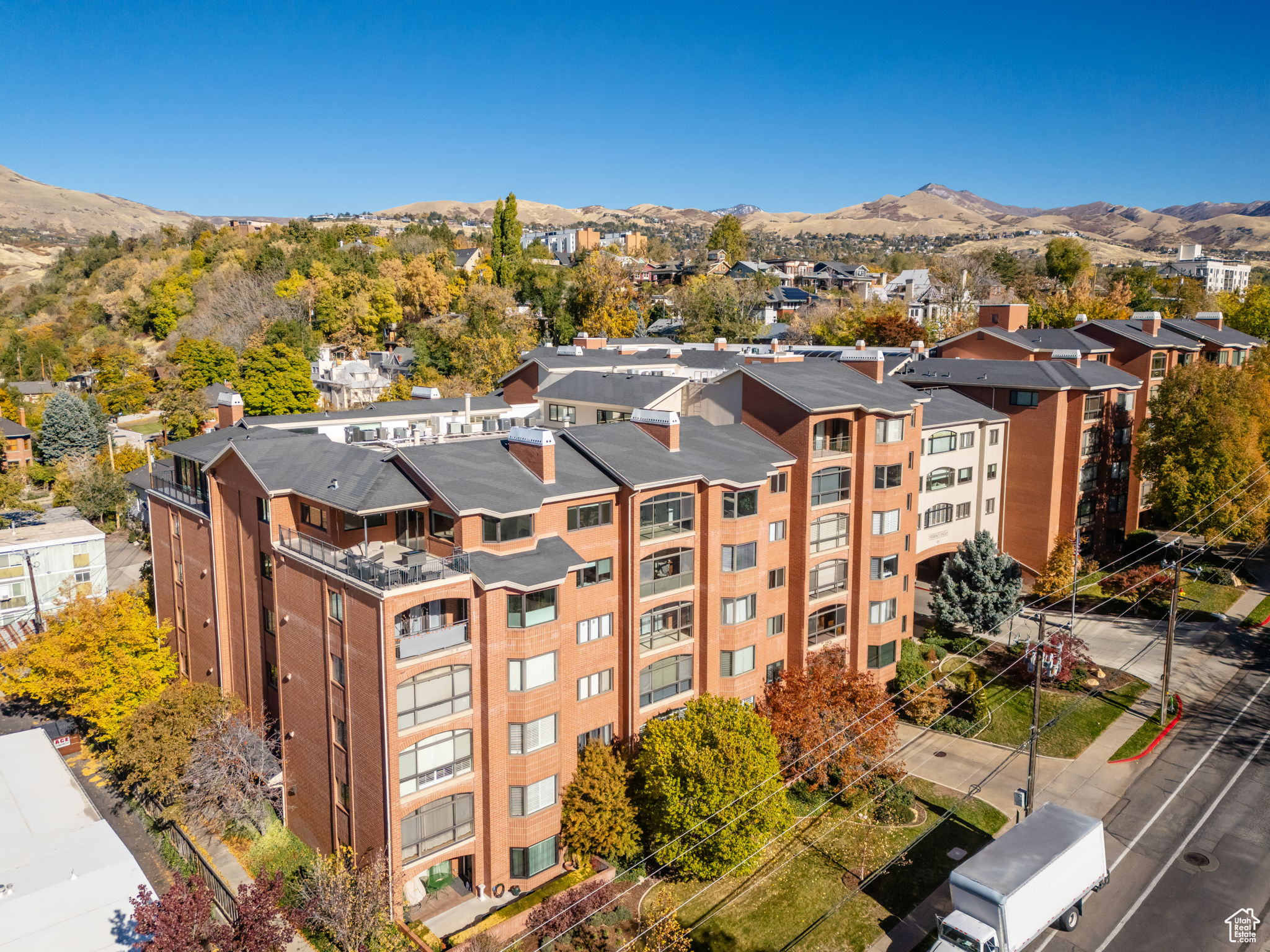 171 E 3RD AVENUE AVE #802