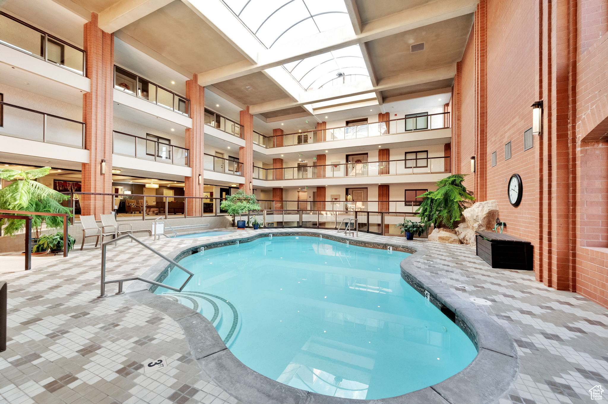 171 E 3RD AVENUE AVE #802
