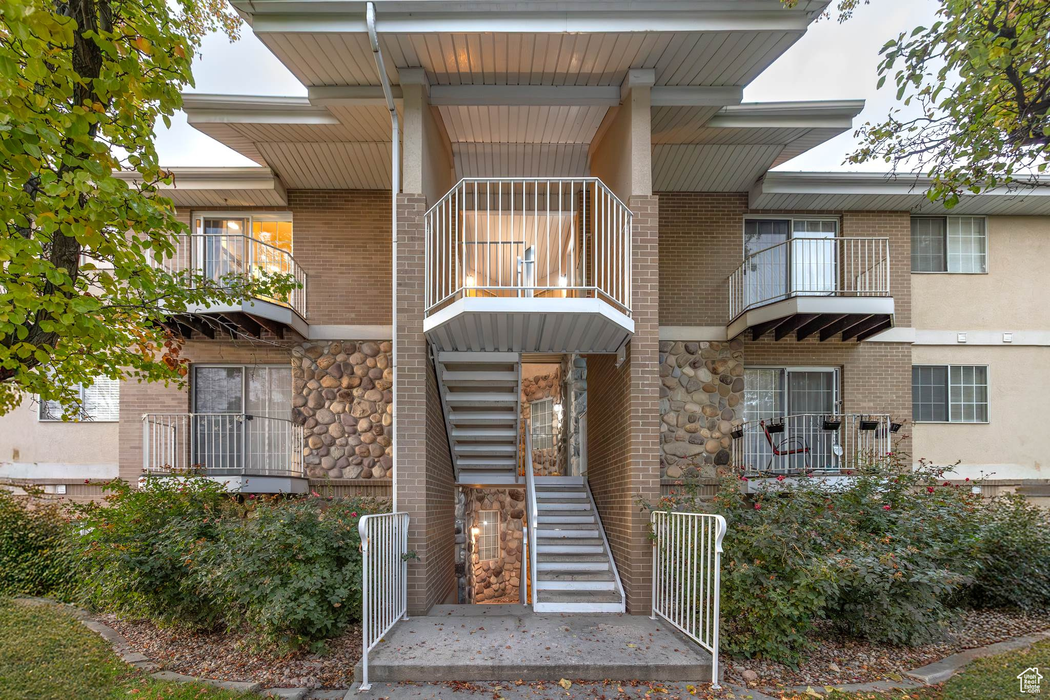1303 RIVER SIDE AVE #34