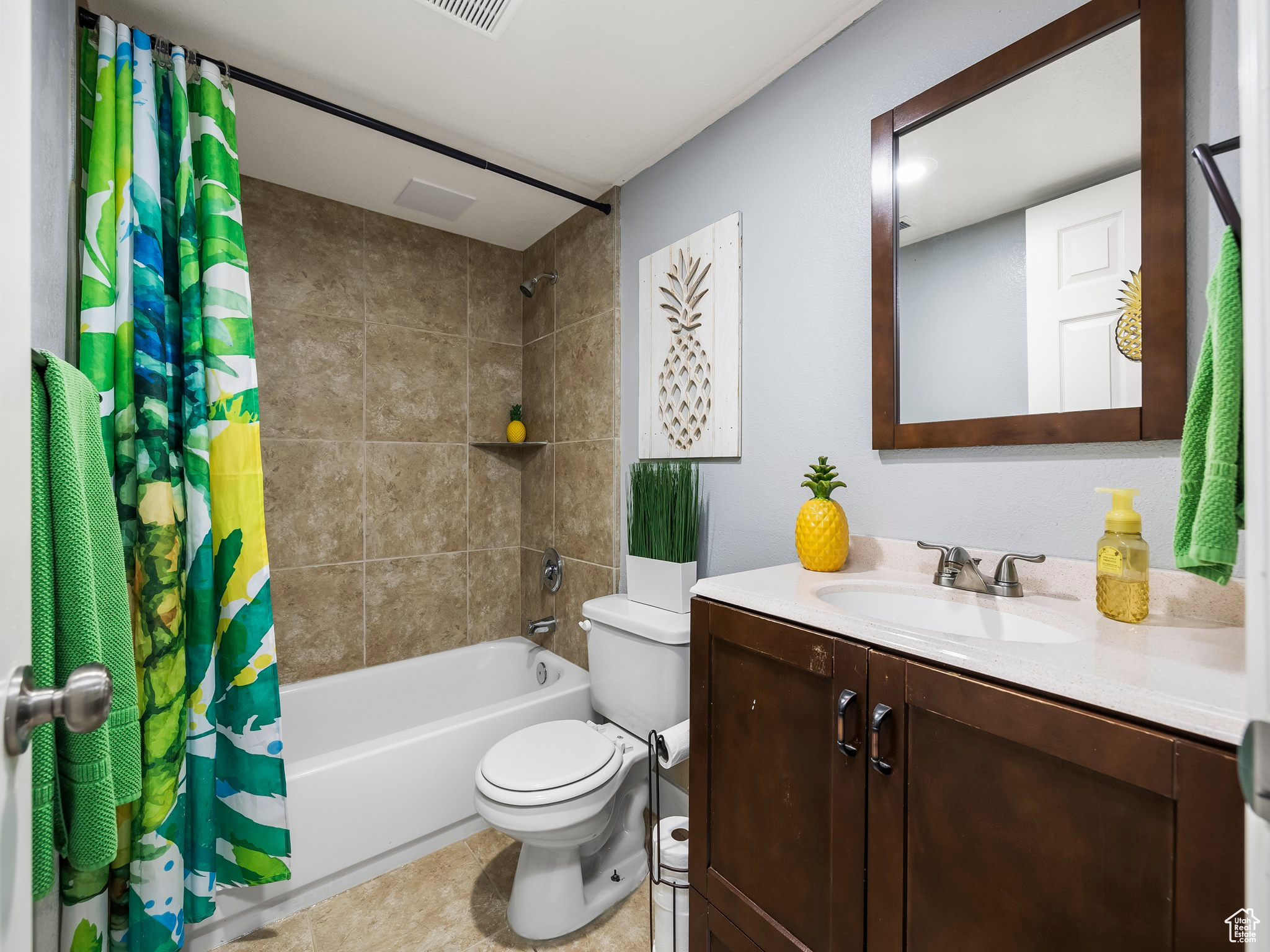 3726 E NAVAJO DR