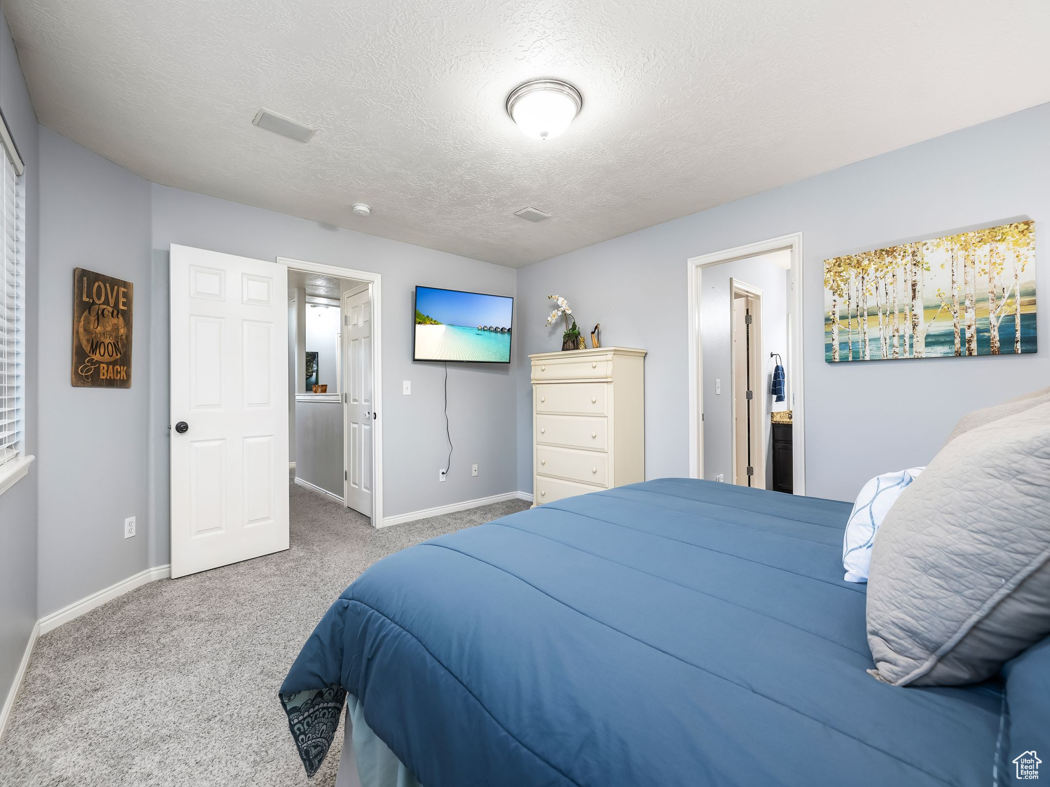 3726 E NAVAJO DR