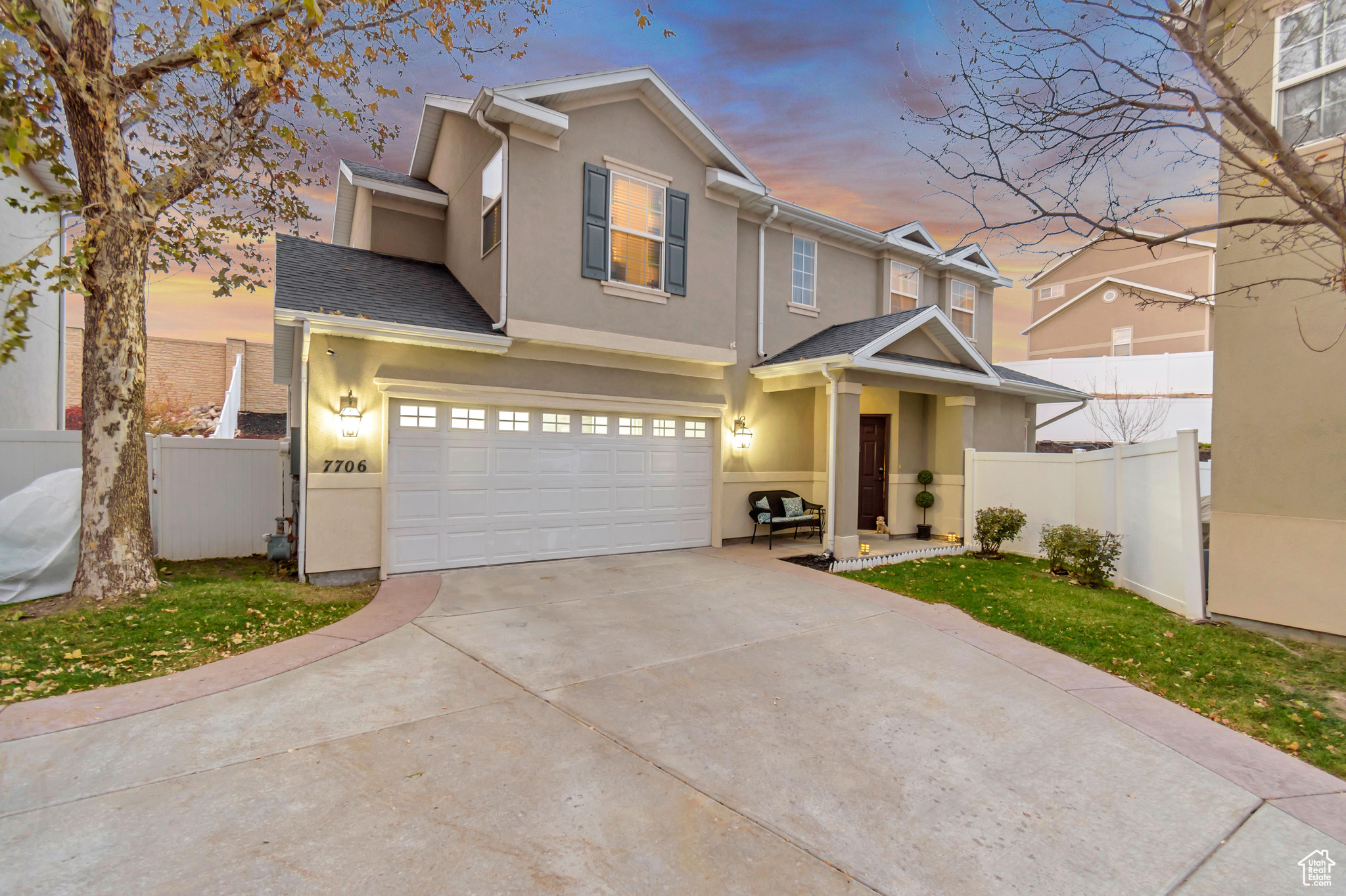 7706 S NEW SNOWBELL LN