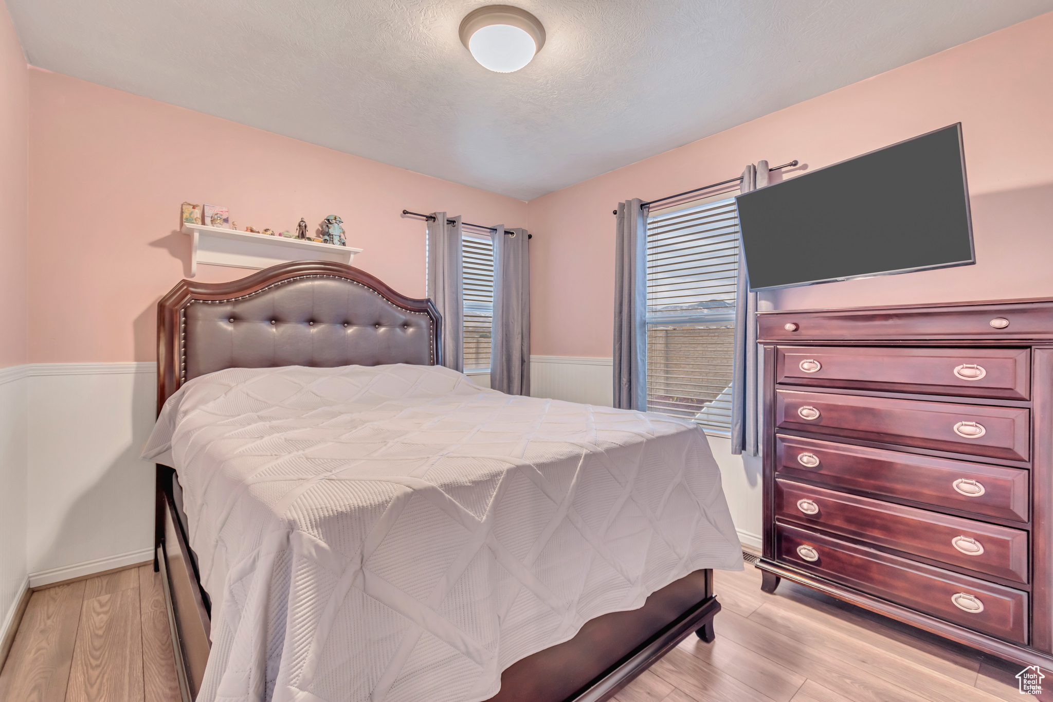 7706 S NEW SNOWBELL LN