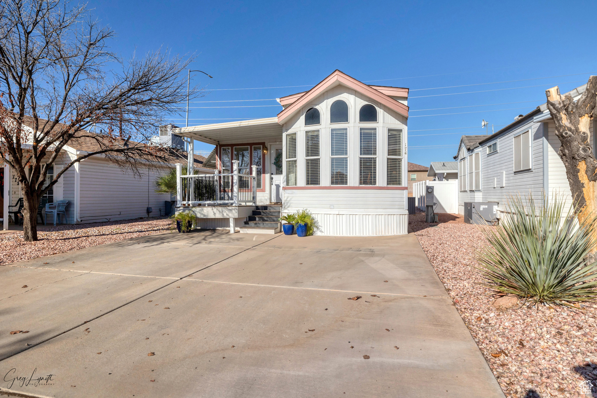 2990 E RIVERSIDE DR #174