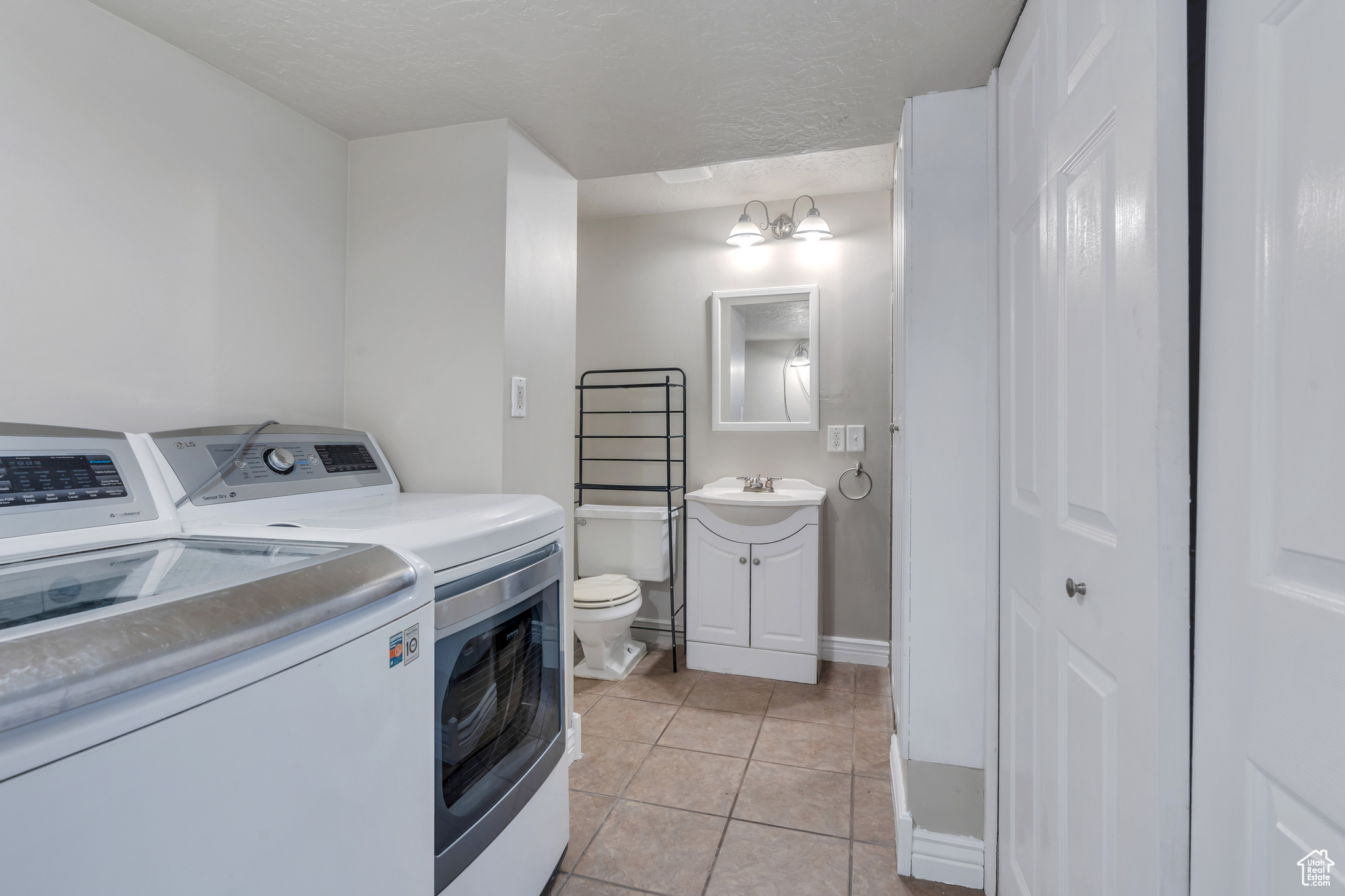 1769 W MIAMI CIR