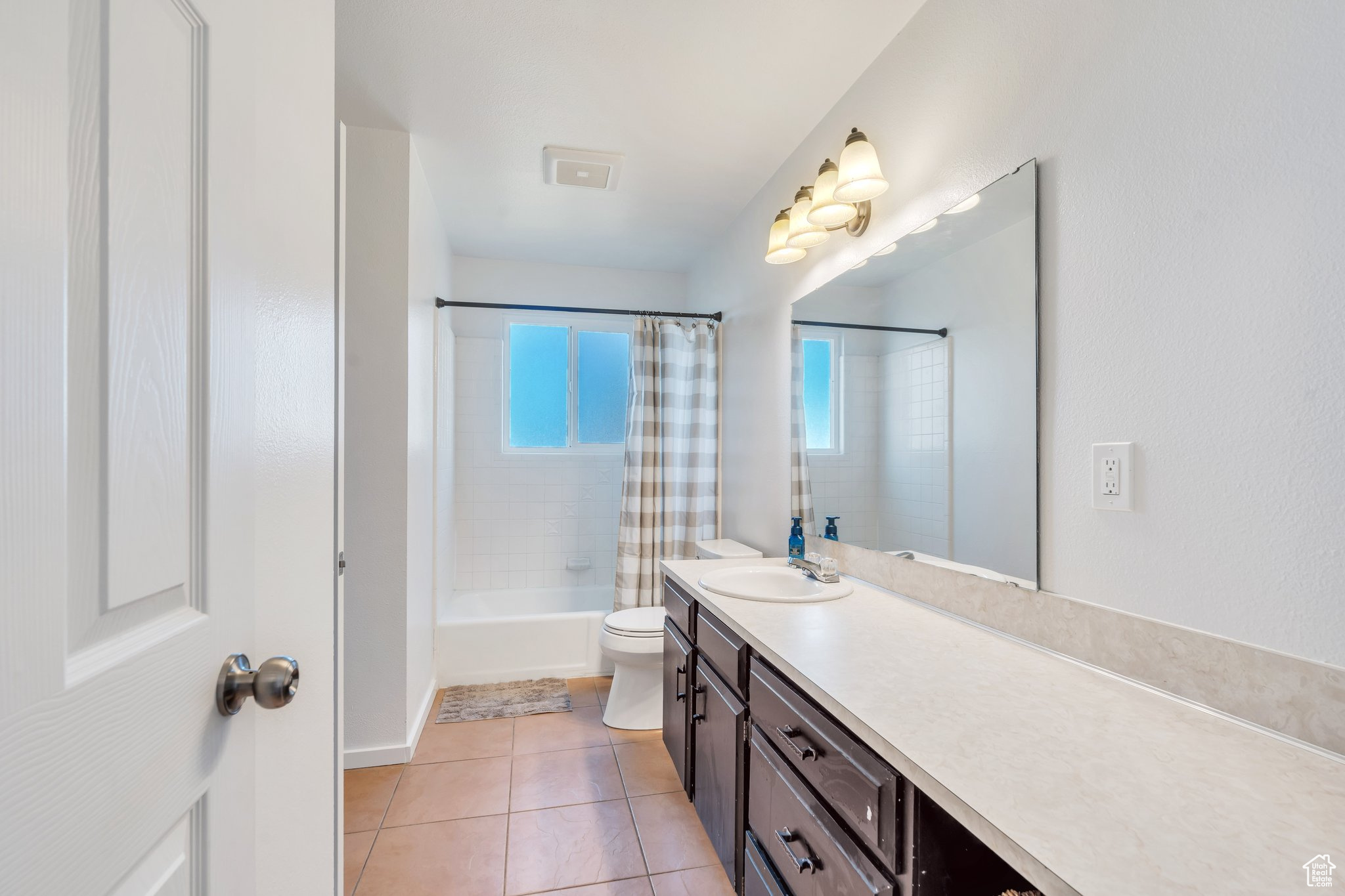 500 S VALLEY VIEW DR