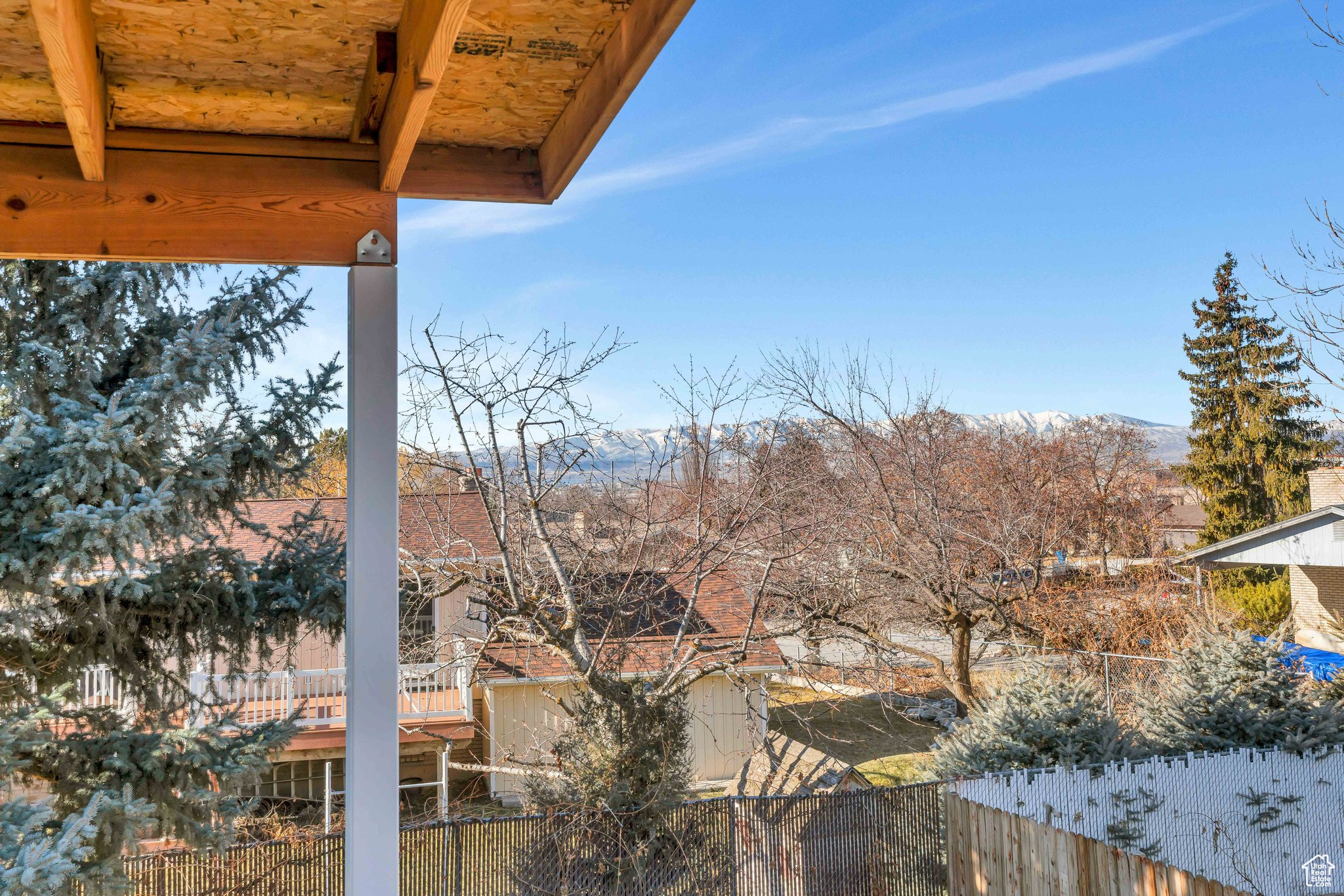 500 S VALLEY VIEW DR