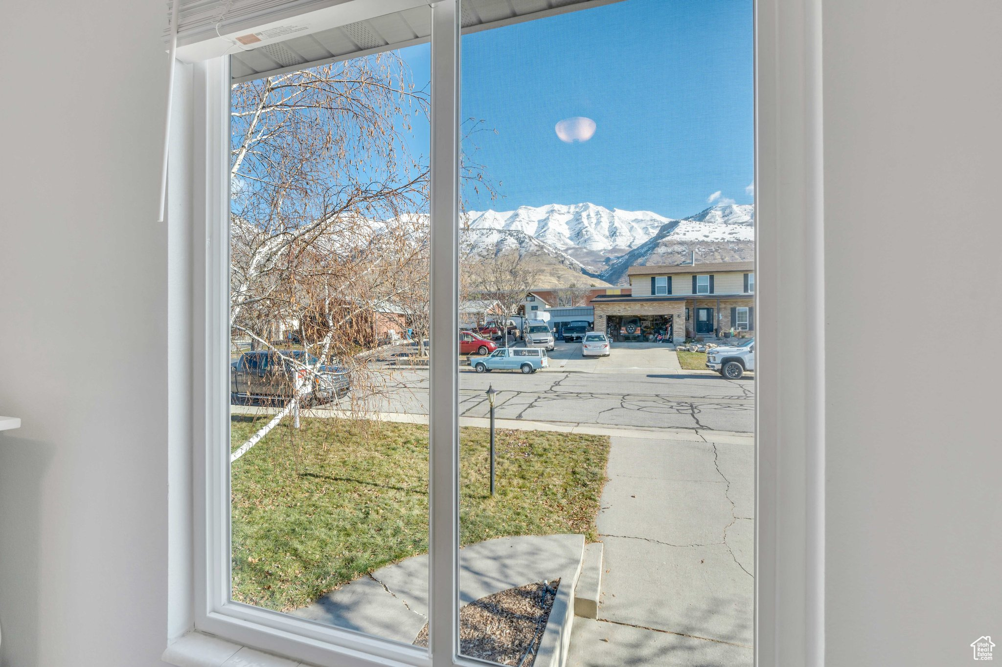 500 S VALLEY VIEW DR