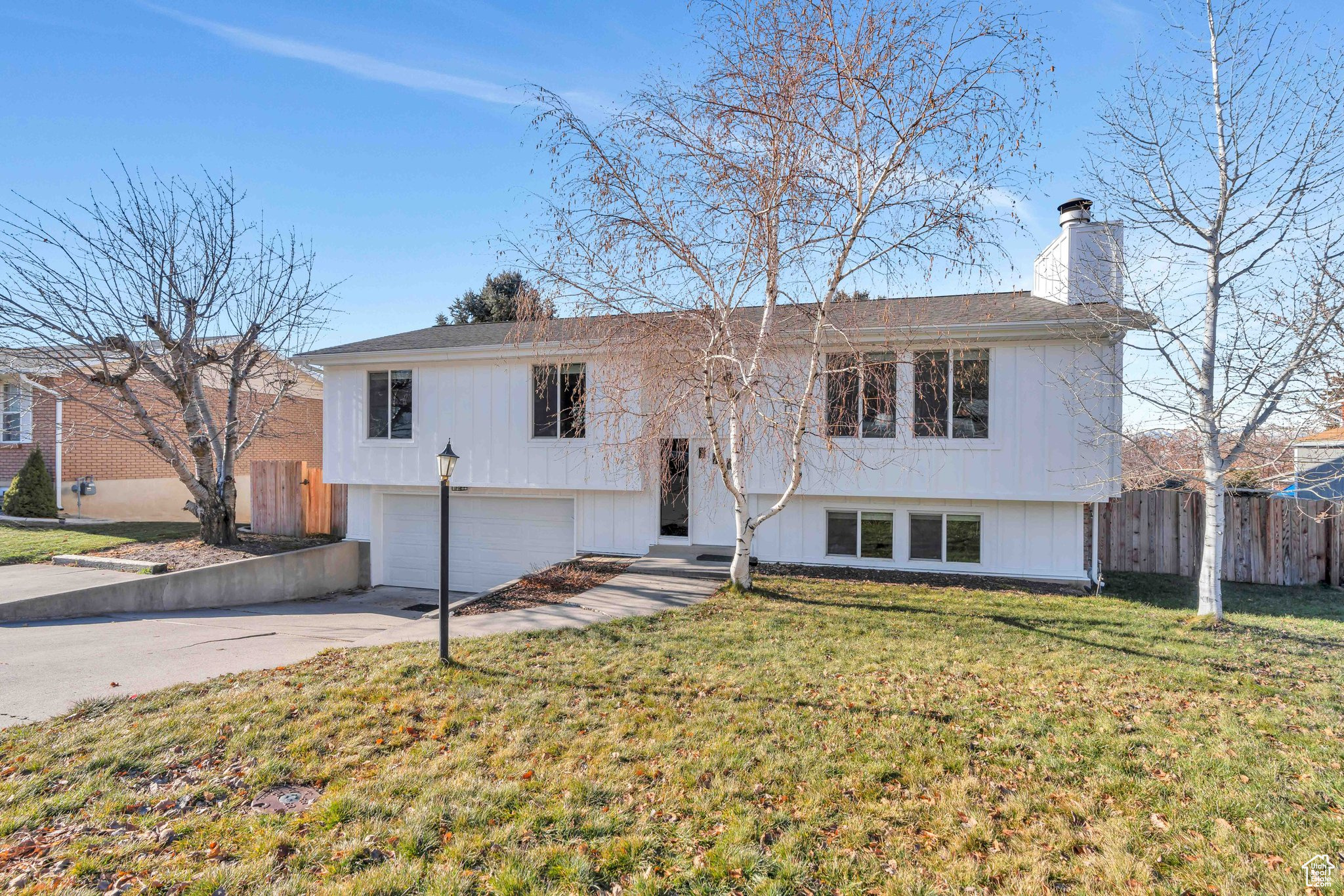 500 S VALLEY VIEW DR