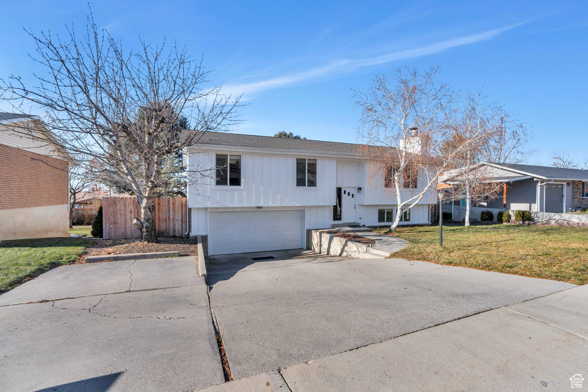 500 S VALLEY VIEW DR