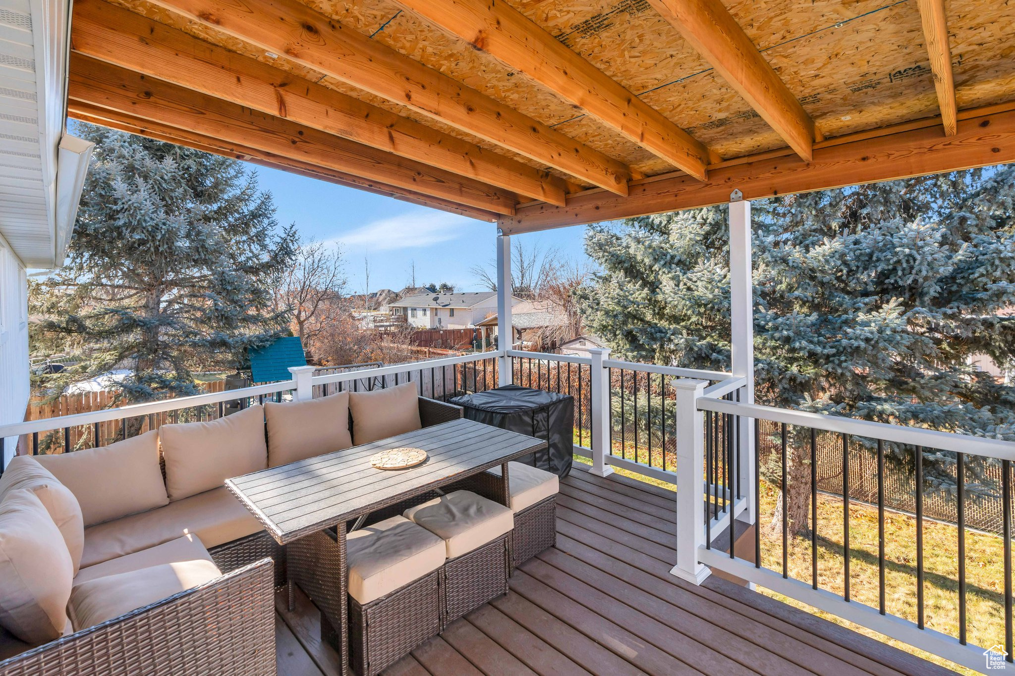 500 S VALLEY VIEW DR