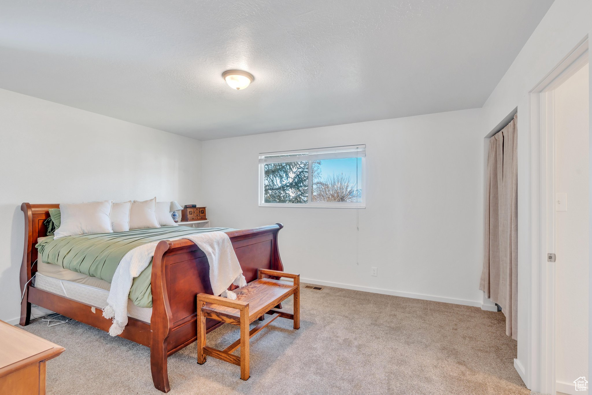 500 S VALLEY VIEW DR