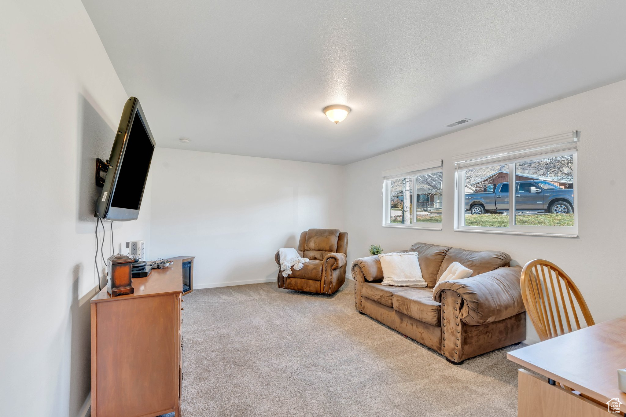 500 S VALLEY VIEW DR