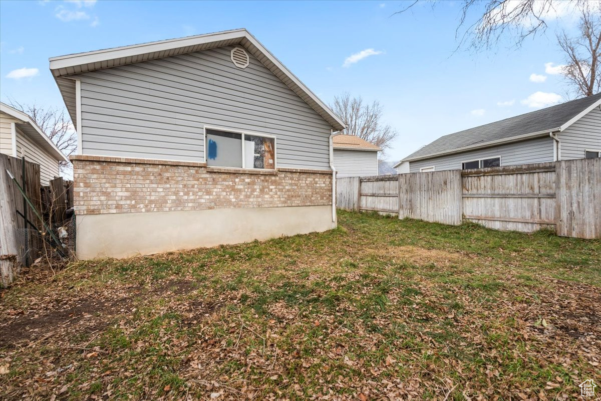1767 W GARDEN DR