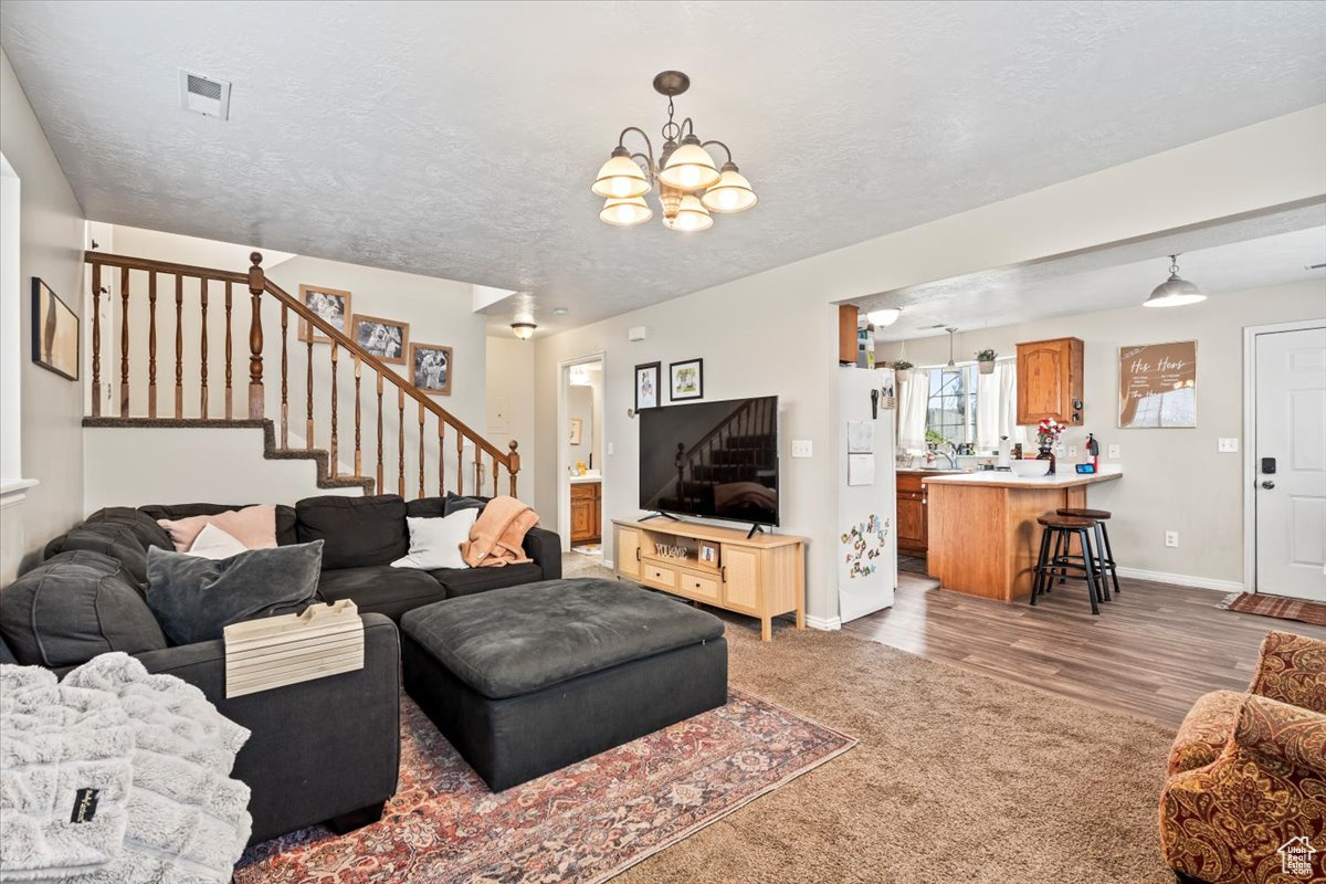 1767 W GARDEN DR