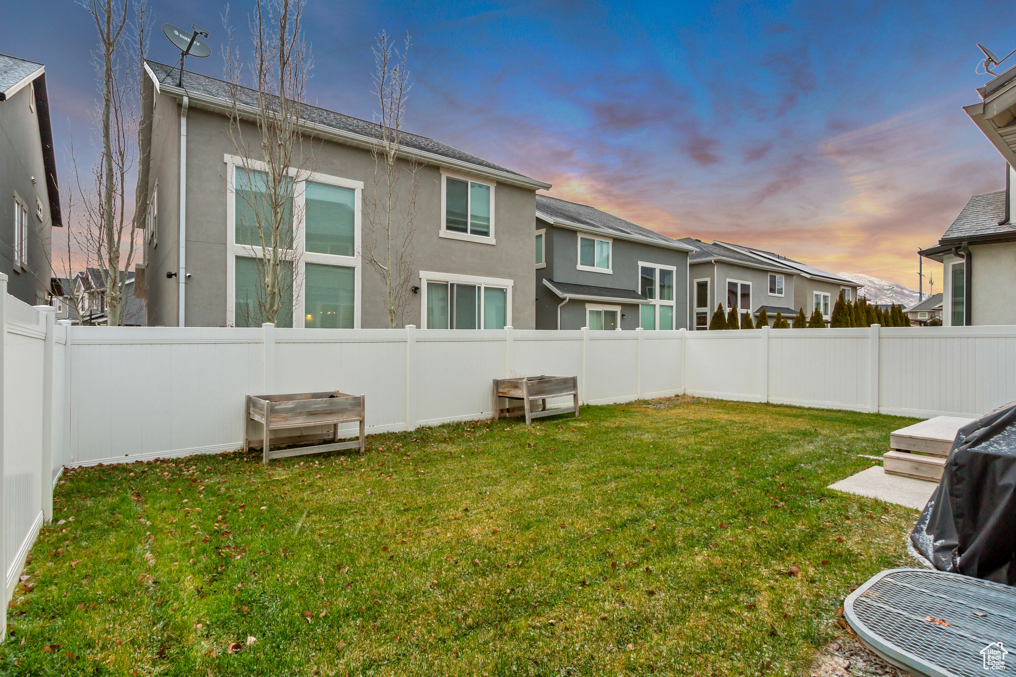 938 W MCKENNA RD
