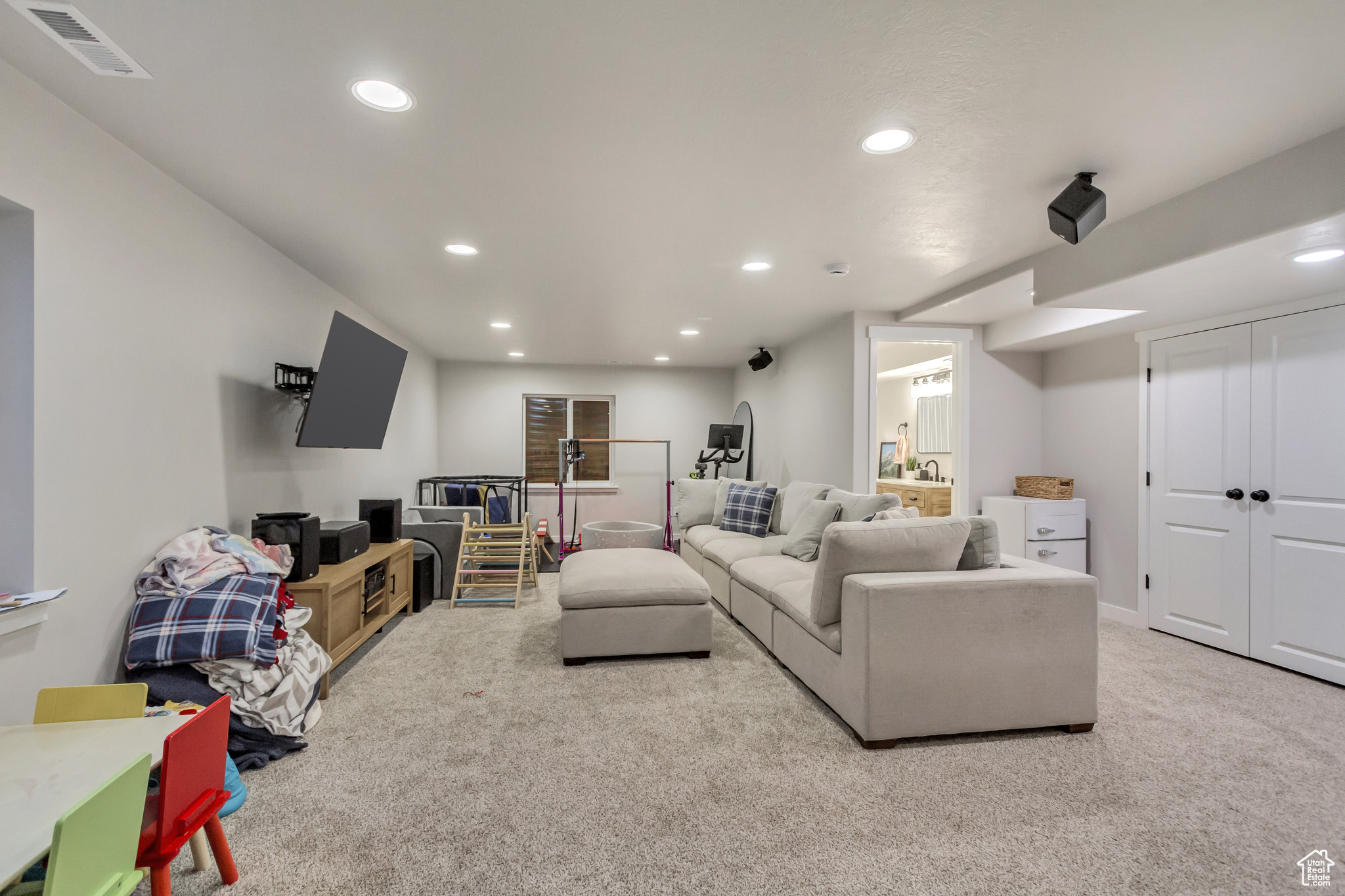 938 W MCKENNA RD