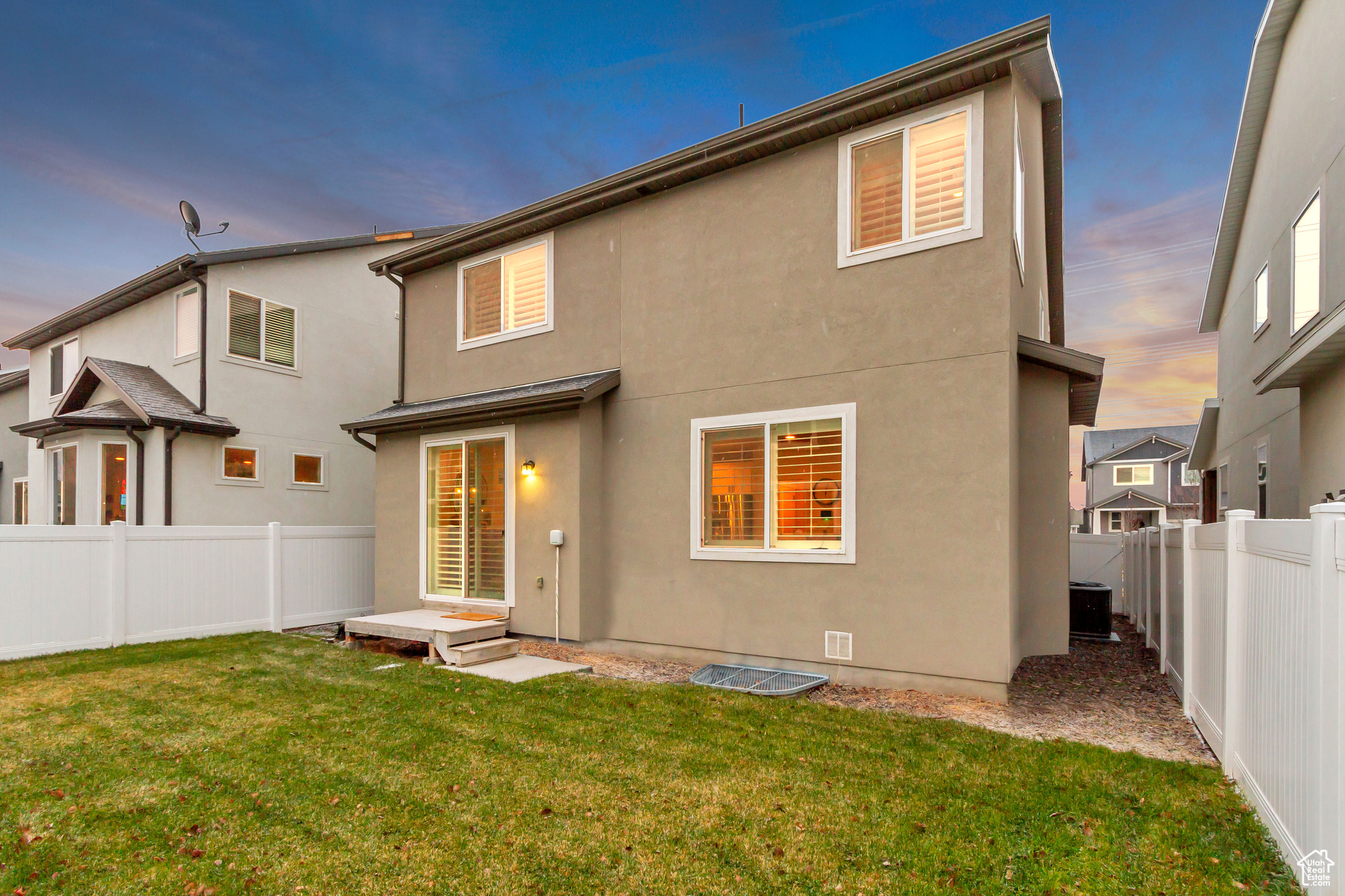 938 W MCKENNA RD