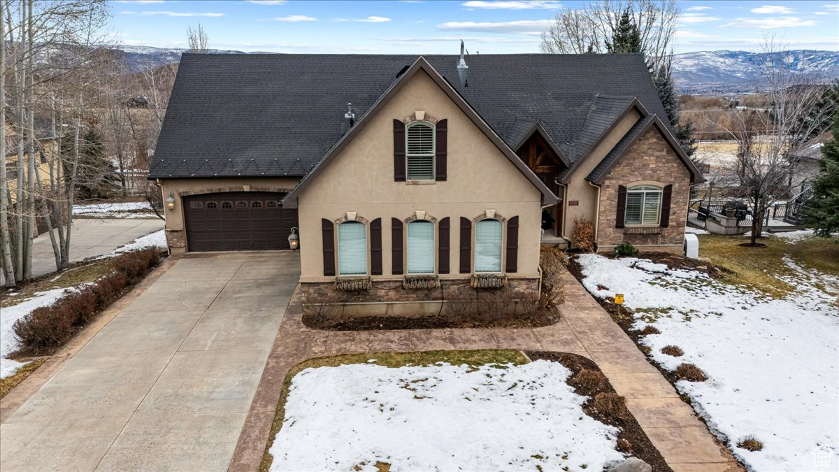 1136 N COTTAGE WAY