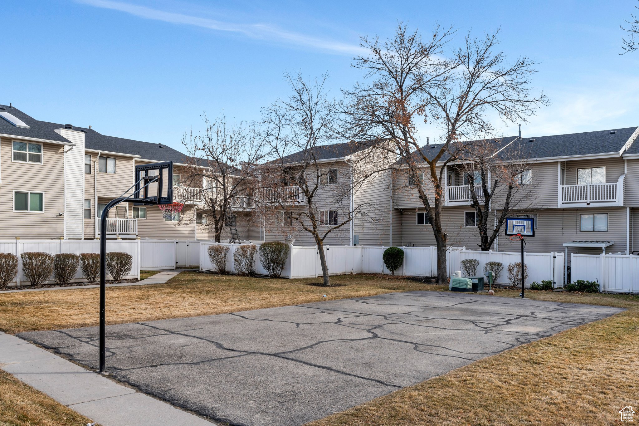 1311 WESTBRIDGE CIR
