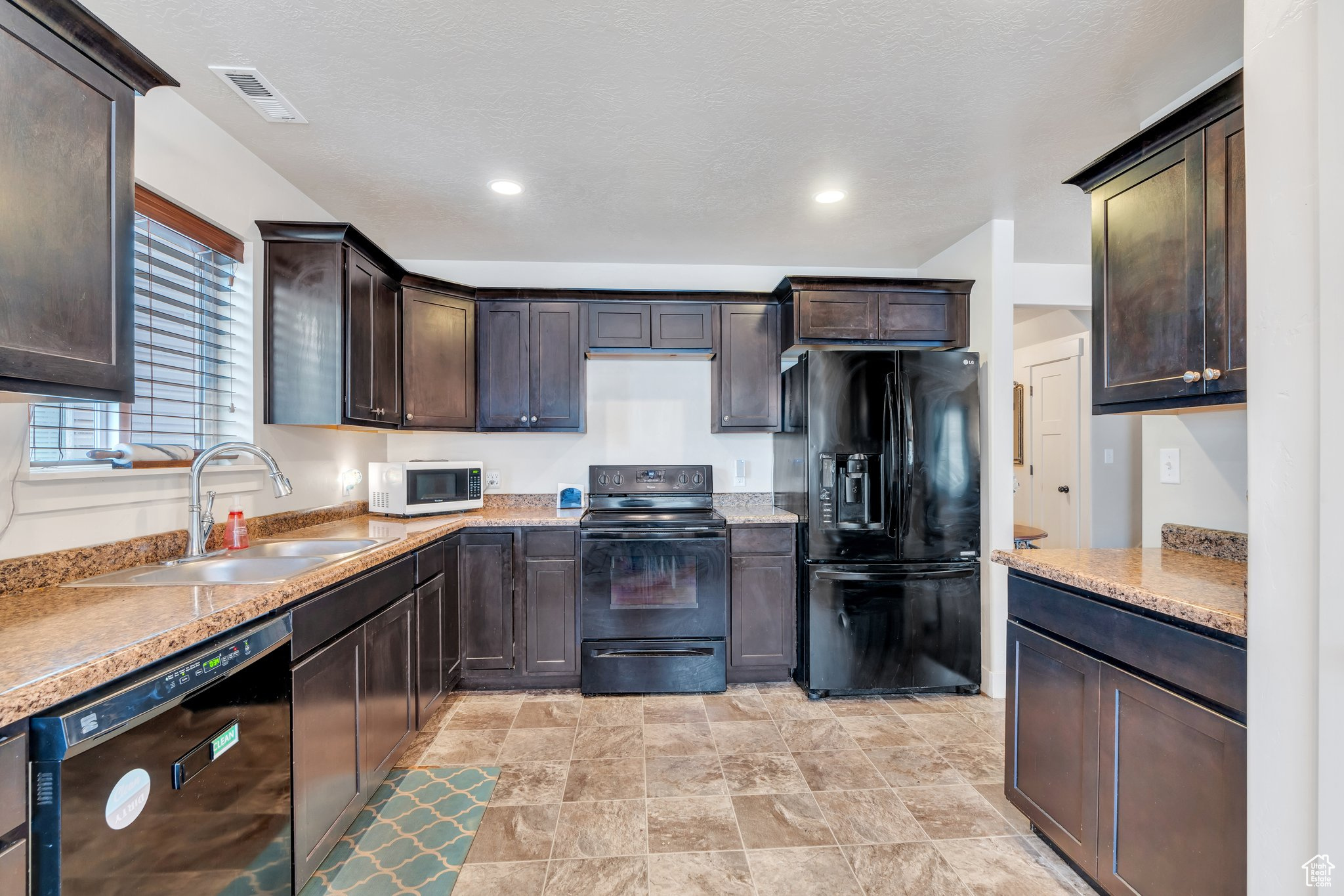 1311 WESTBRIDGE CIR