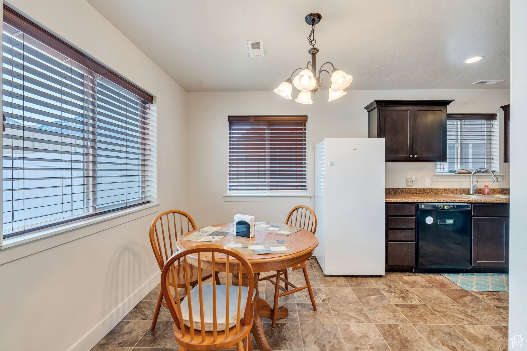 1311 WESTBRIDGE CIR