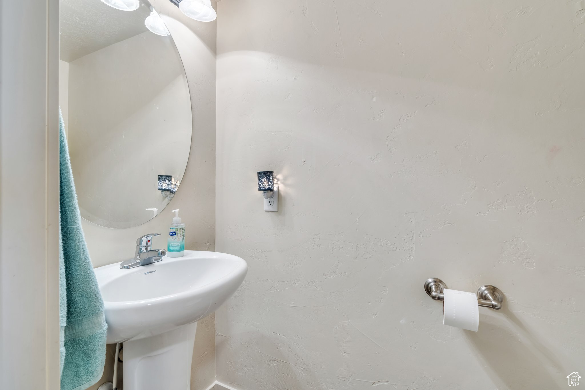 1311 WESTBRIDGE CIR