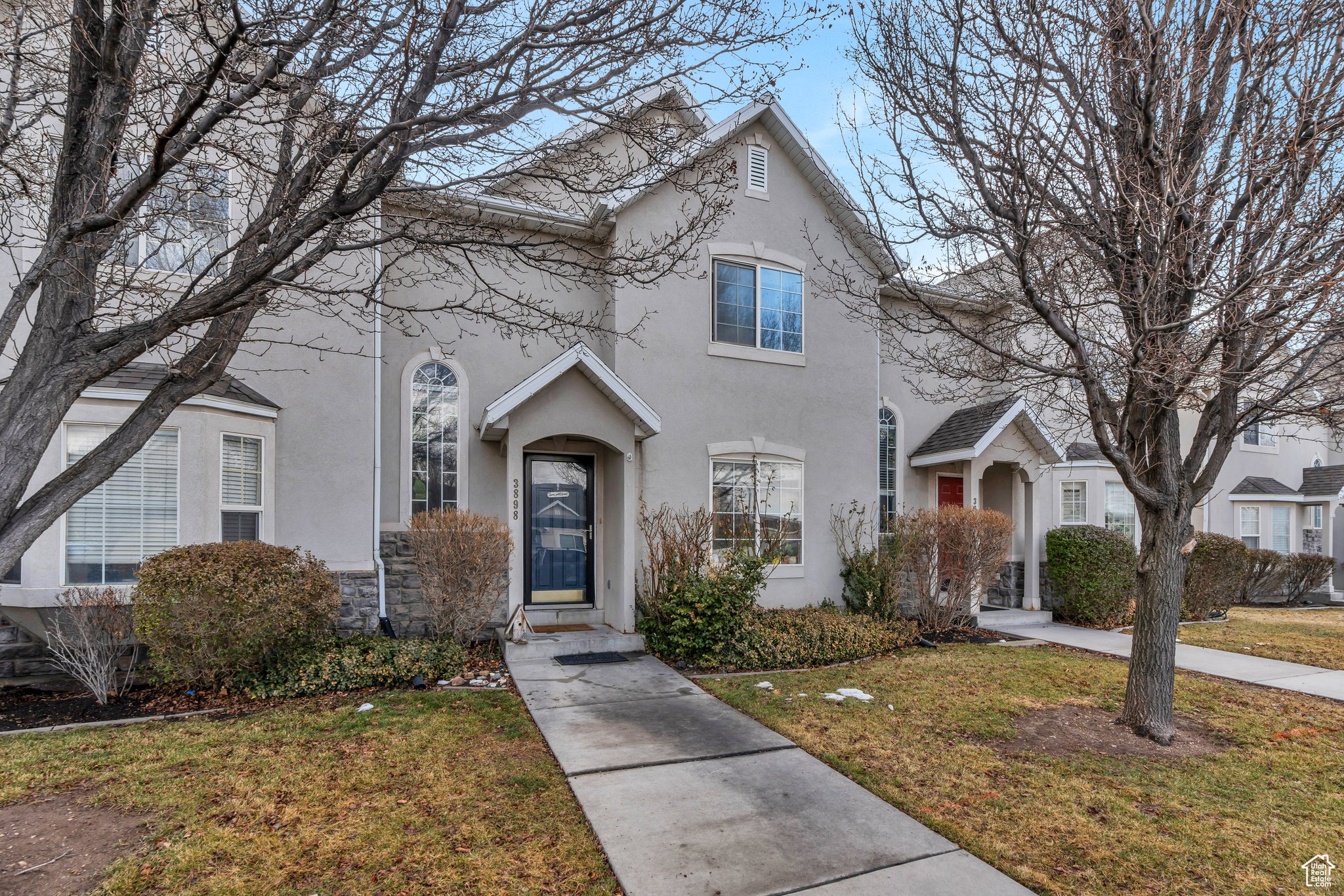 3898 N DAVENCOURT LOOP