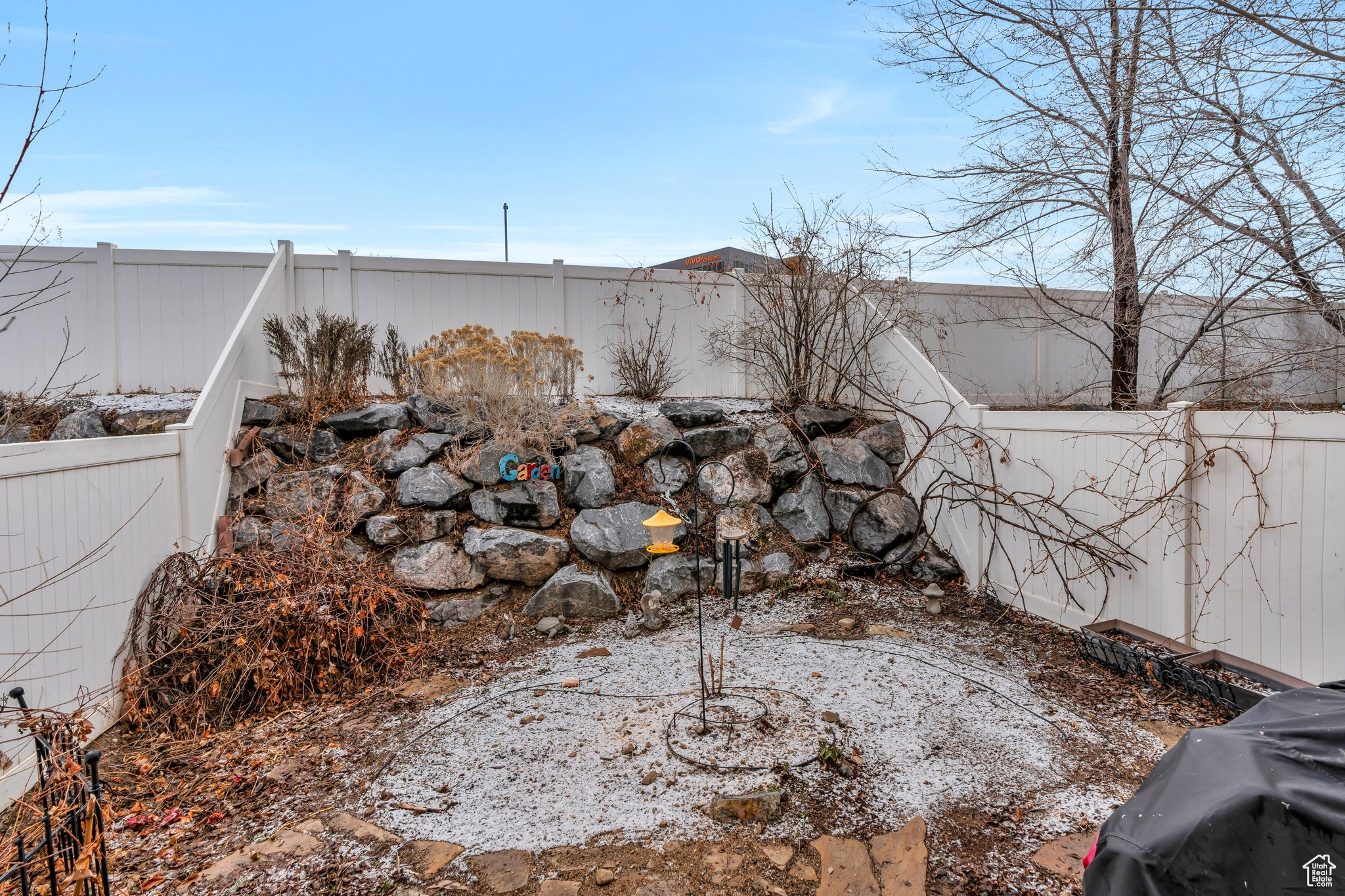 3898 N DAVENCOURT LOOP