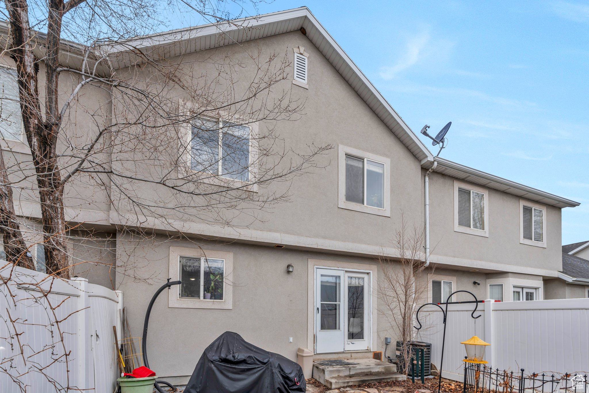 3898 N DAVENCOURT LOOP