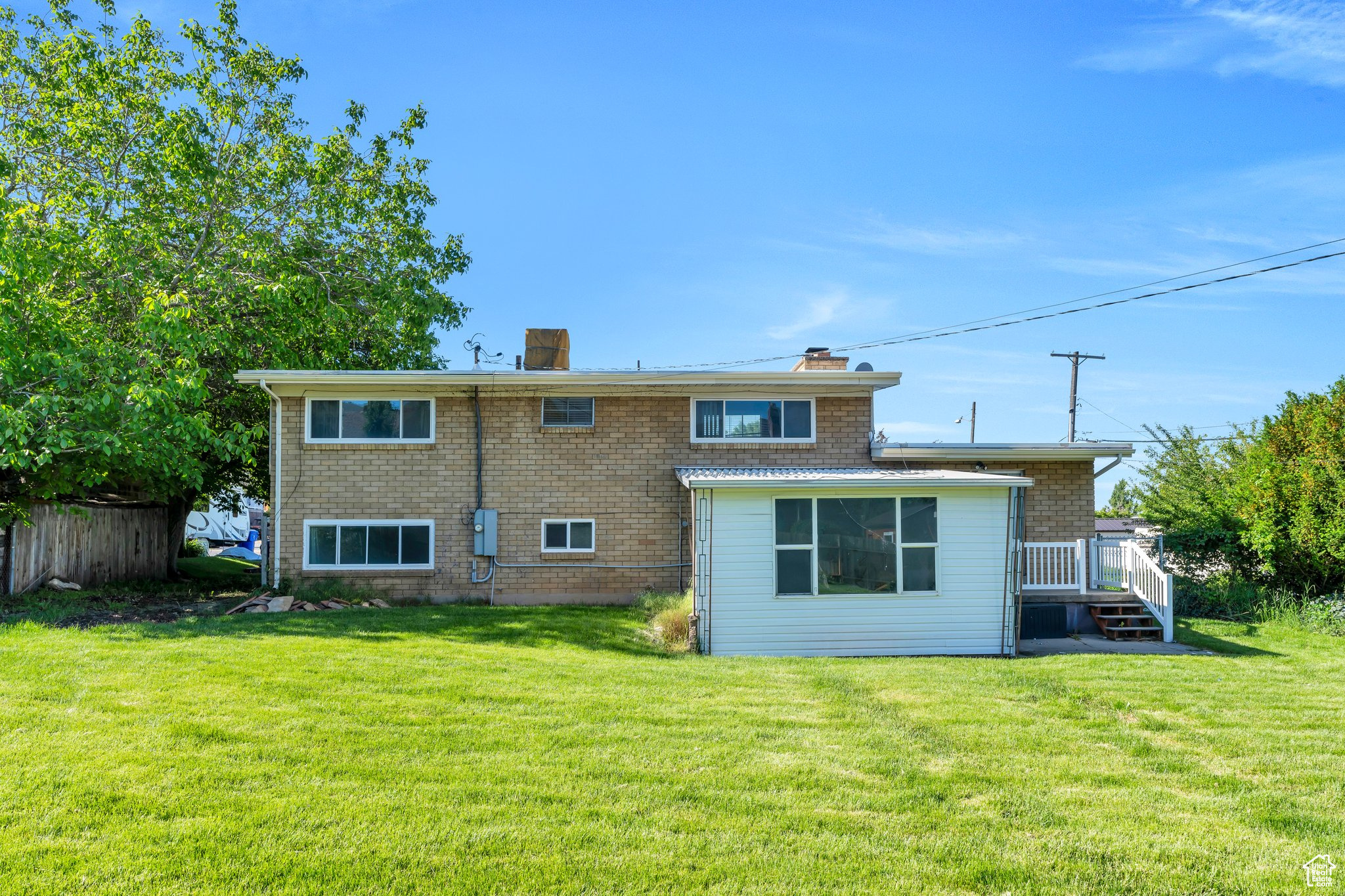 845 E CENTER ST