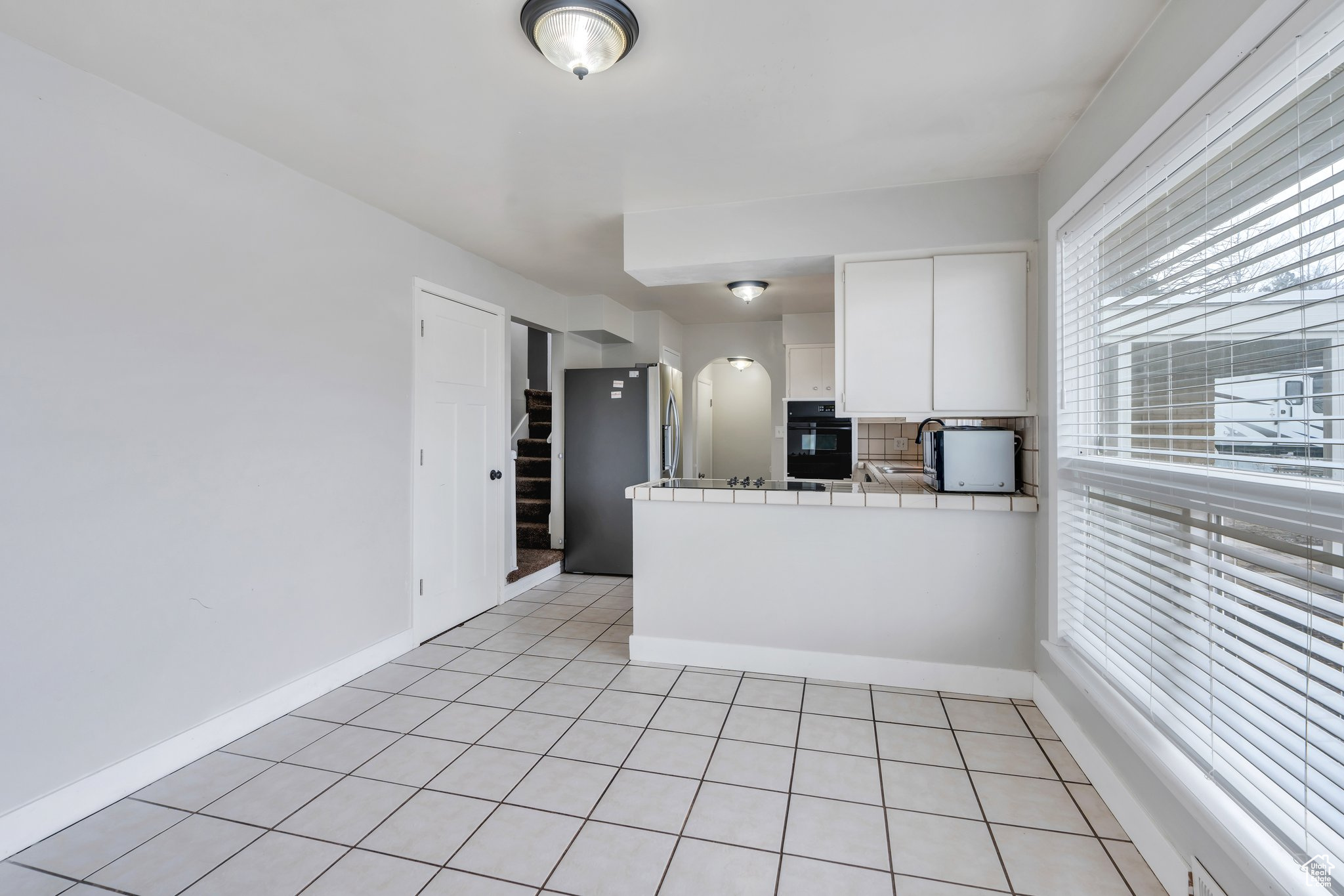 845 E CENTER ST