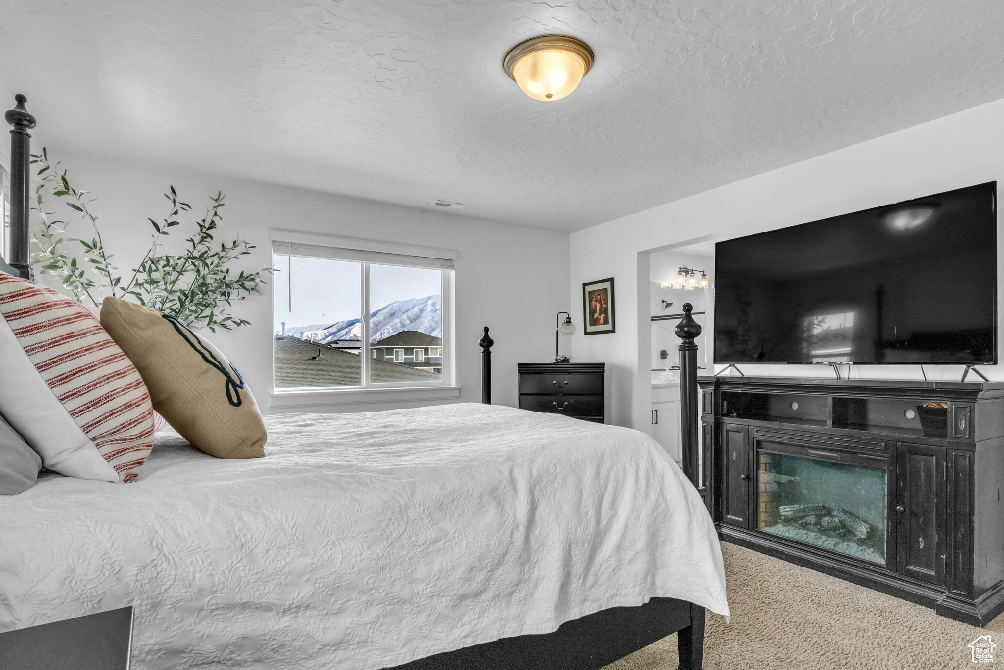 1762 N KILLDEER DR