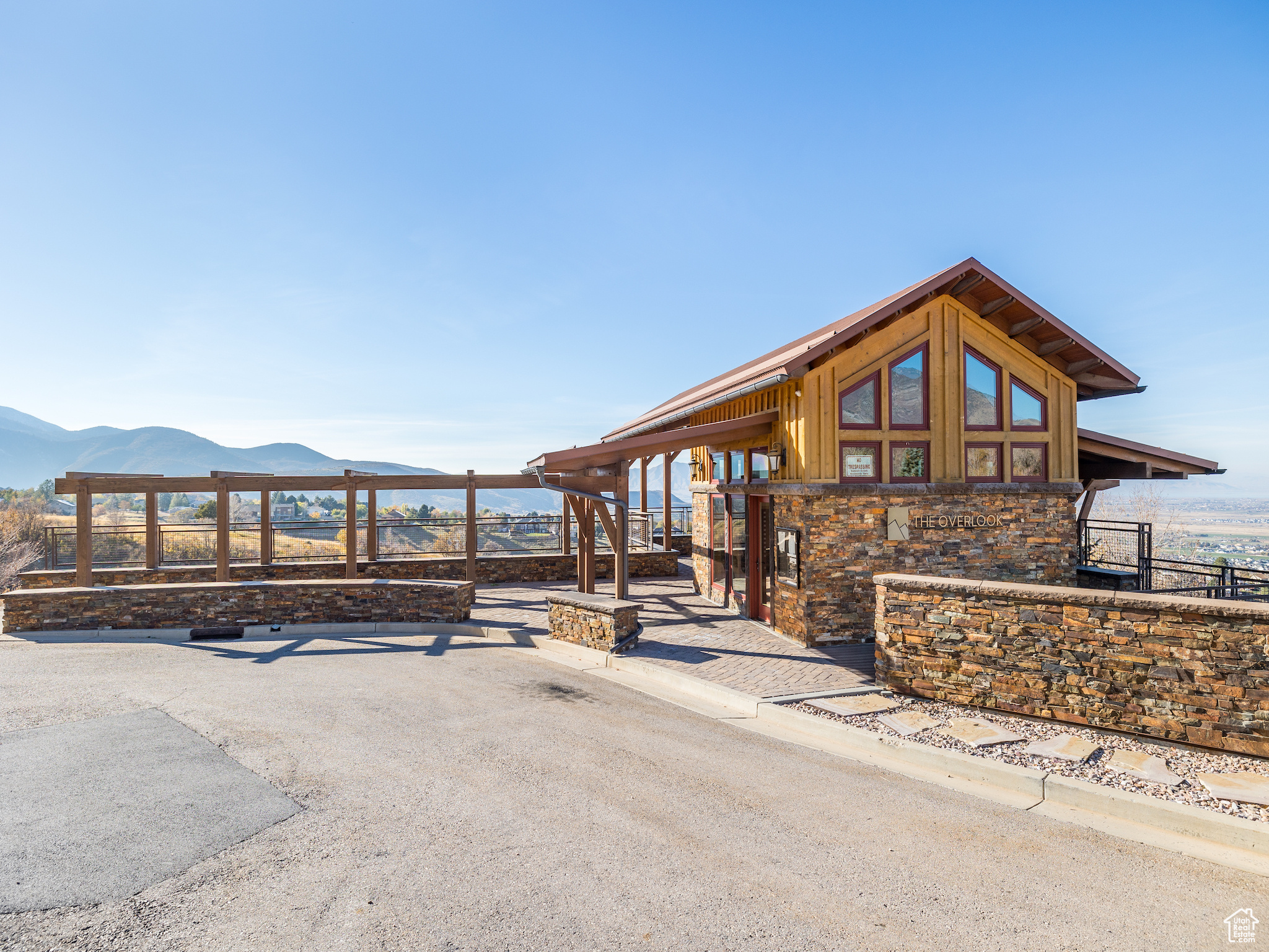 1087 S LOAFER DR Unit: 212