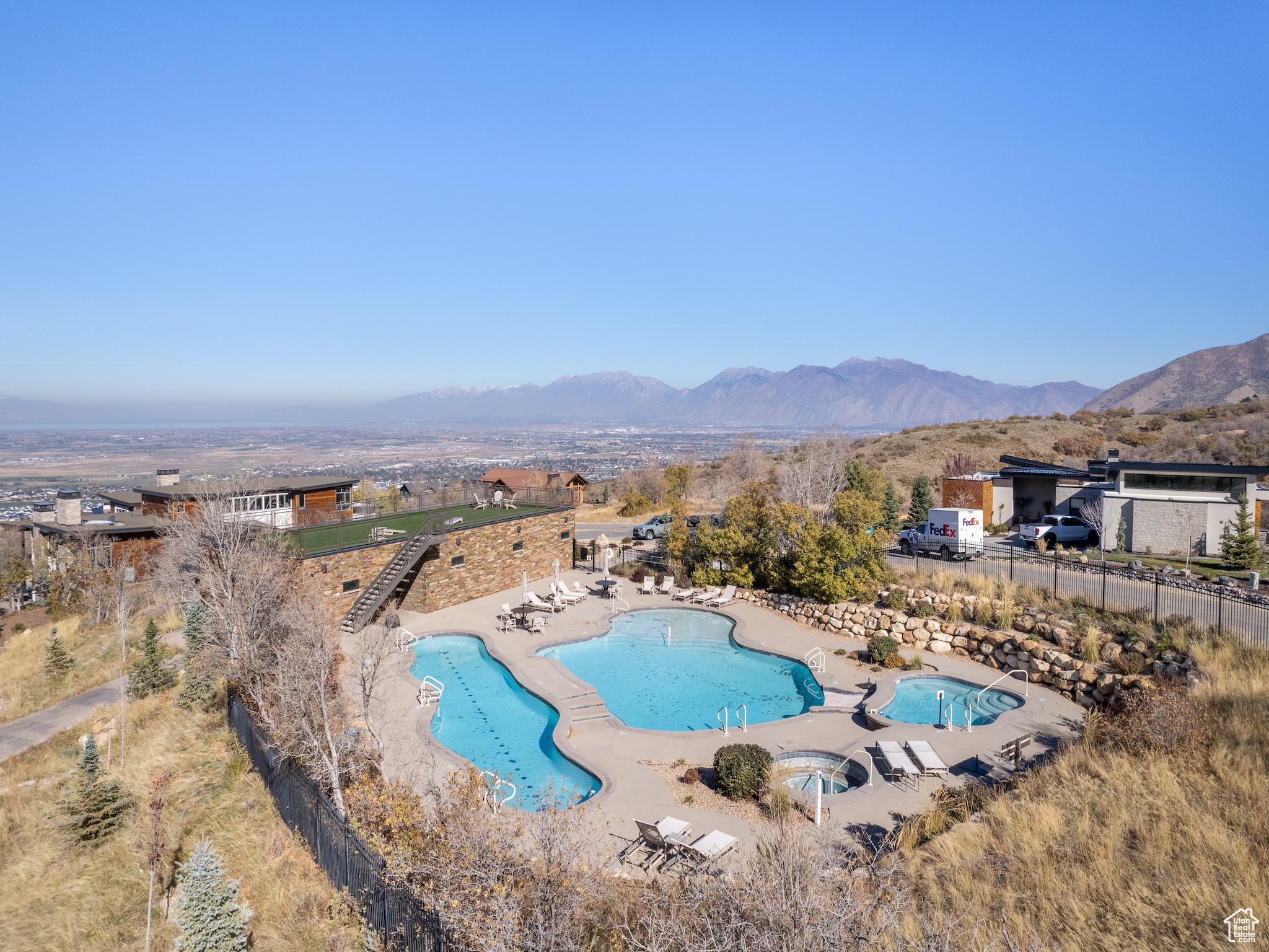 1087 S LOAFER DR Unit: 212