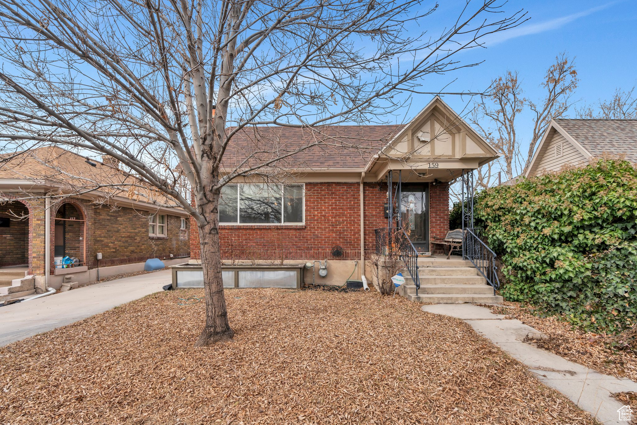 159 E COATSVILLE AVE