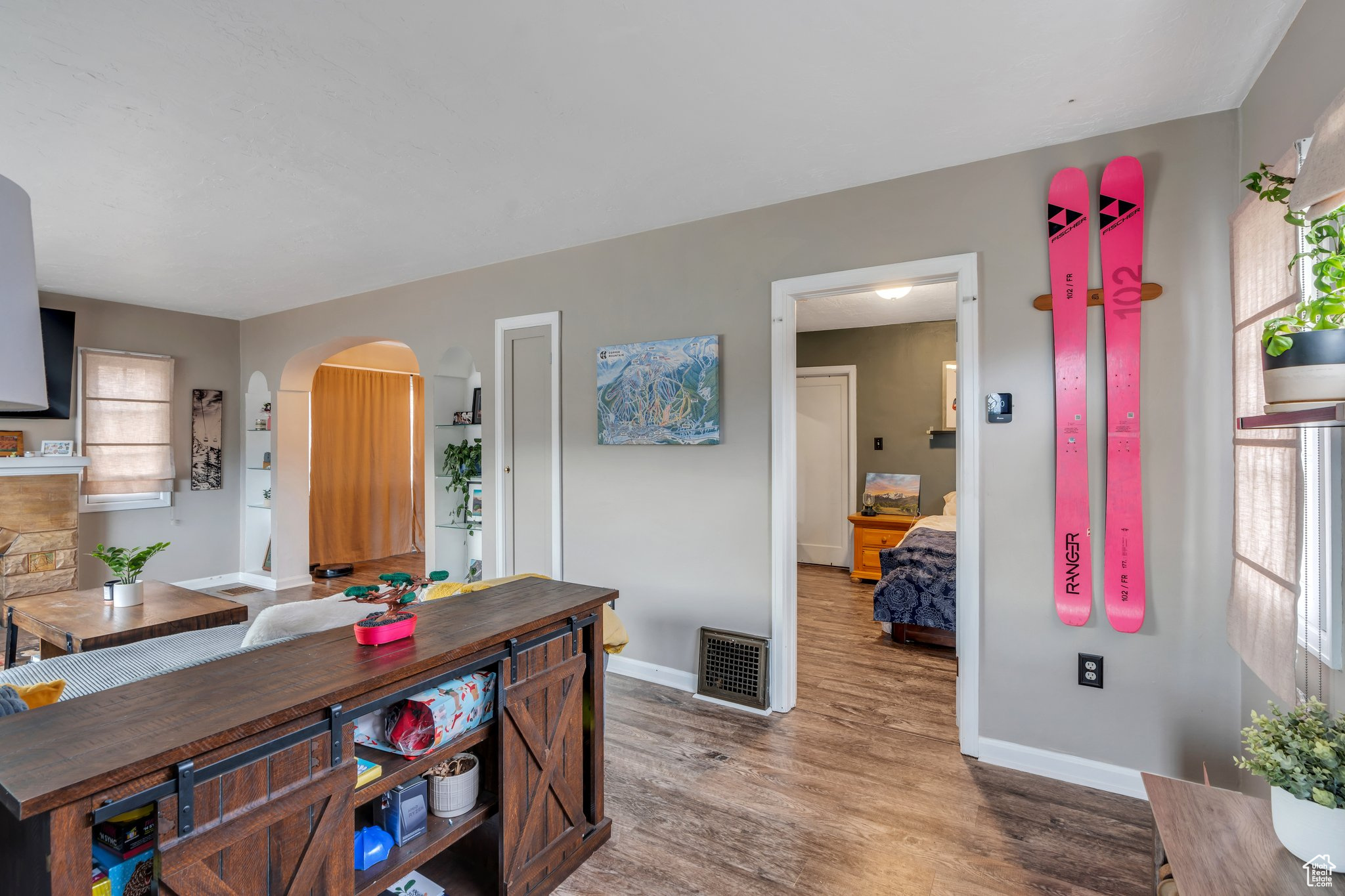 159 E COATSVILLE AVE